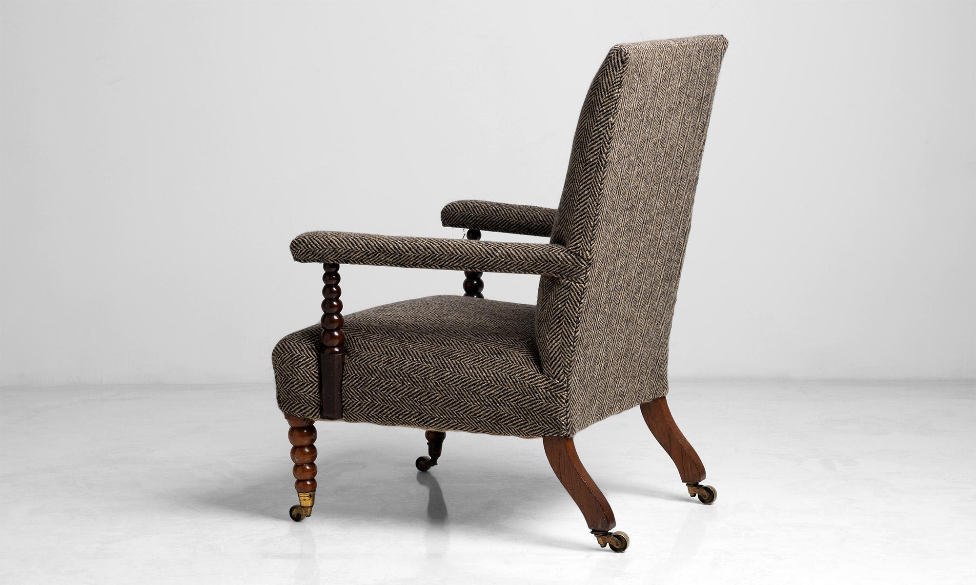 Walnut Bobbin Chair in Virgin Wool Herringbone by Pierre Frey, England 1820 In Good Condition In Culver City, CA