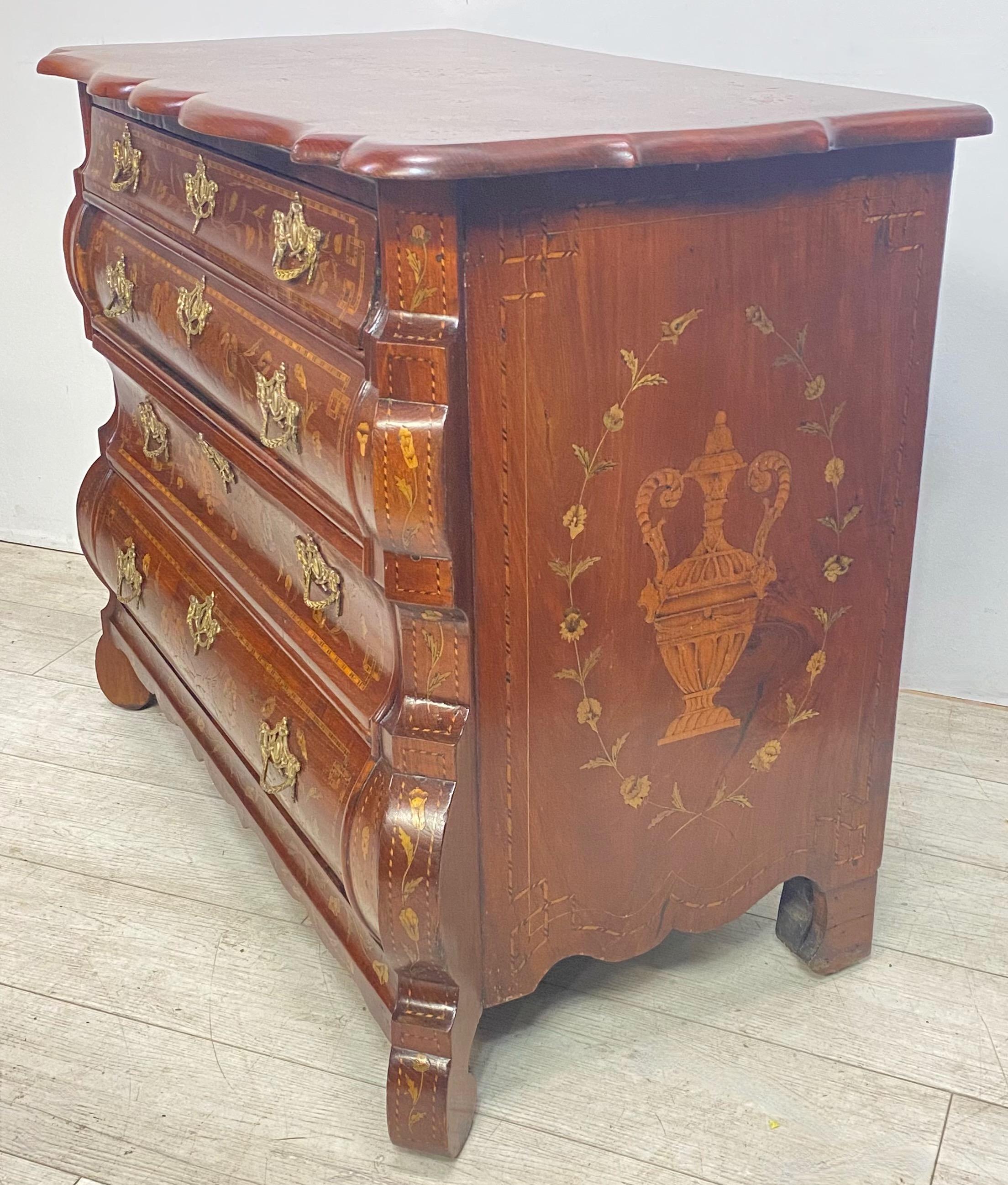 Walnut Bombe Style Chest with Satinwood and Fruit Wood Inlay, 18th Century Dutch For Sale 5