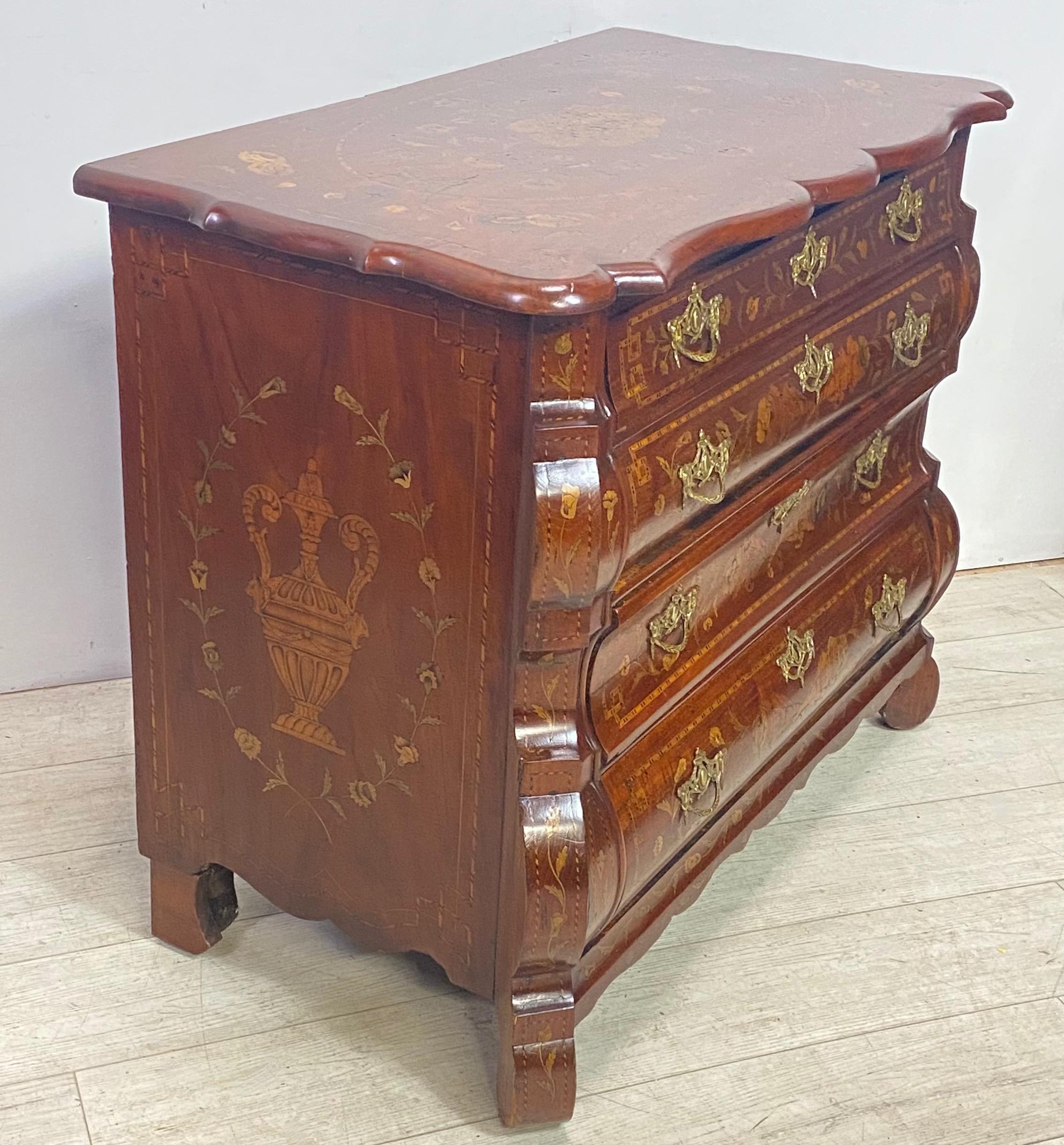 Walnut Bombe Style Chest with Satinwood and Fruit Wood Inlay, 18th Century Dutch For Sale 4