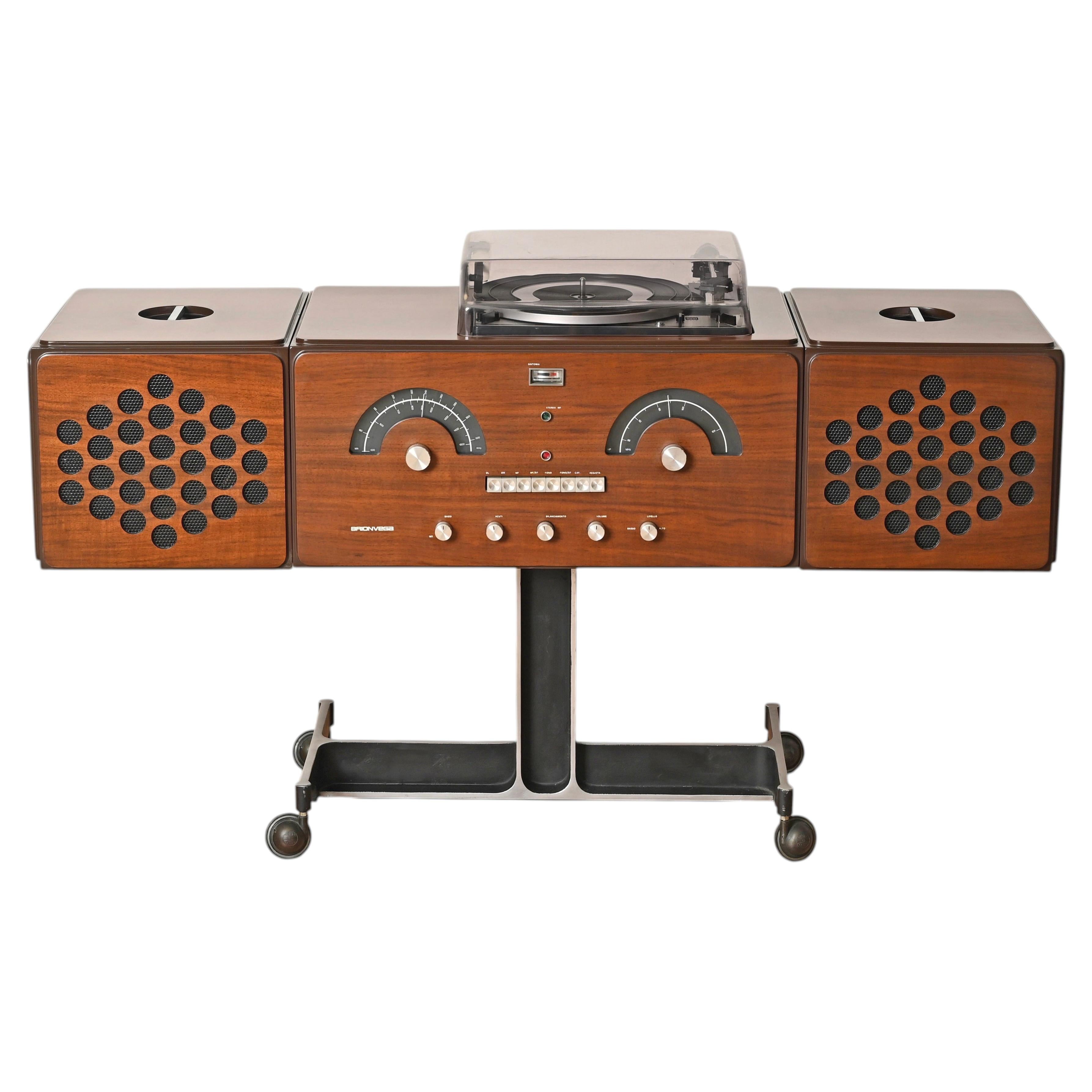 Walnut Brionvega RR126 Radiophonograph Record Player by Castiglioni, Italy 1965