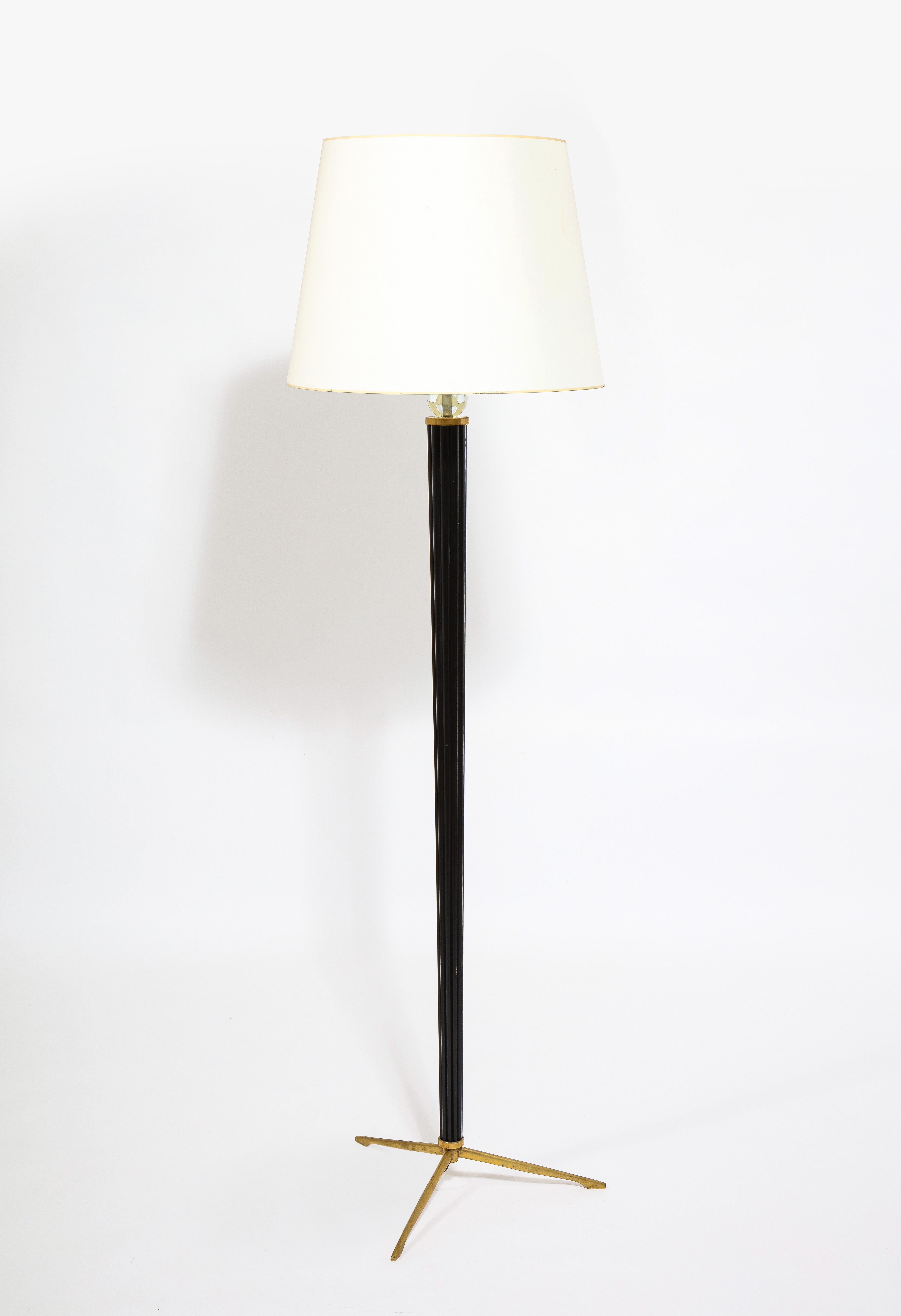 Walnut Bronze and Crystal Floor Lamp, Italy 1960's  For Sale 3