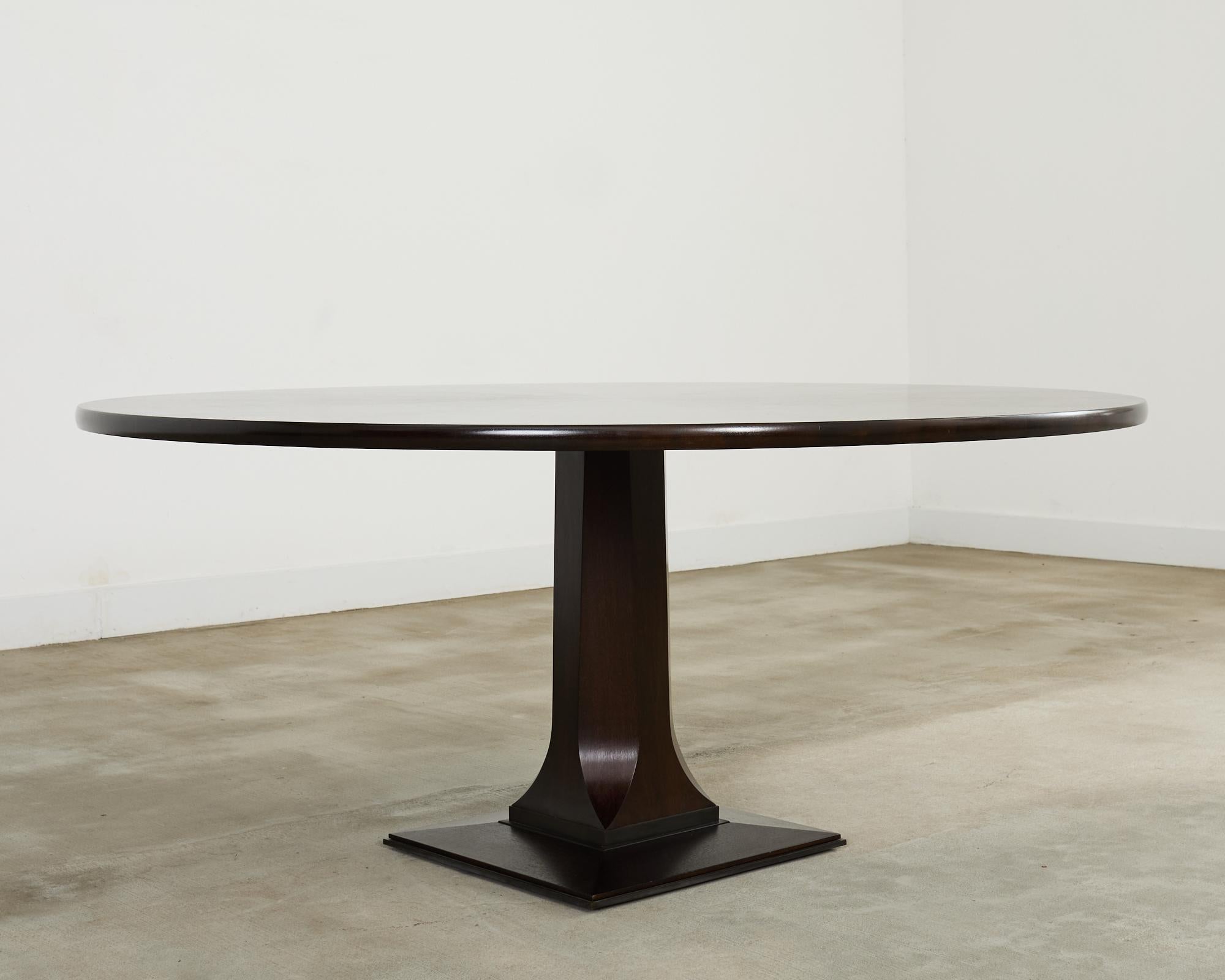 Table de salle à manger à piédestal en fer bronzé noyer par Troscan en vente 12