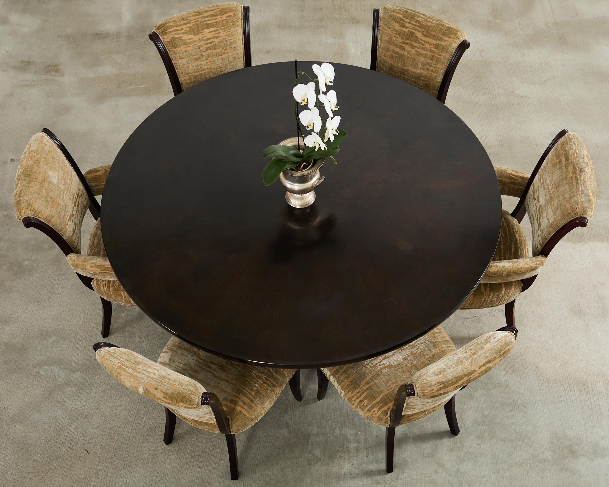 Américain Table de salle à manger à piédestal en fer bronzé noyer par Troscan en vente