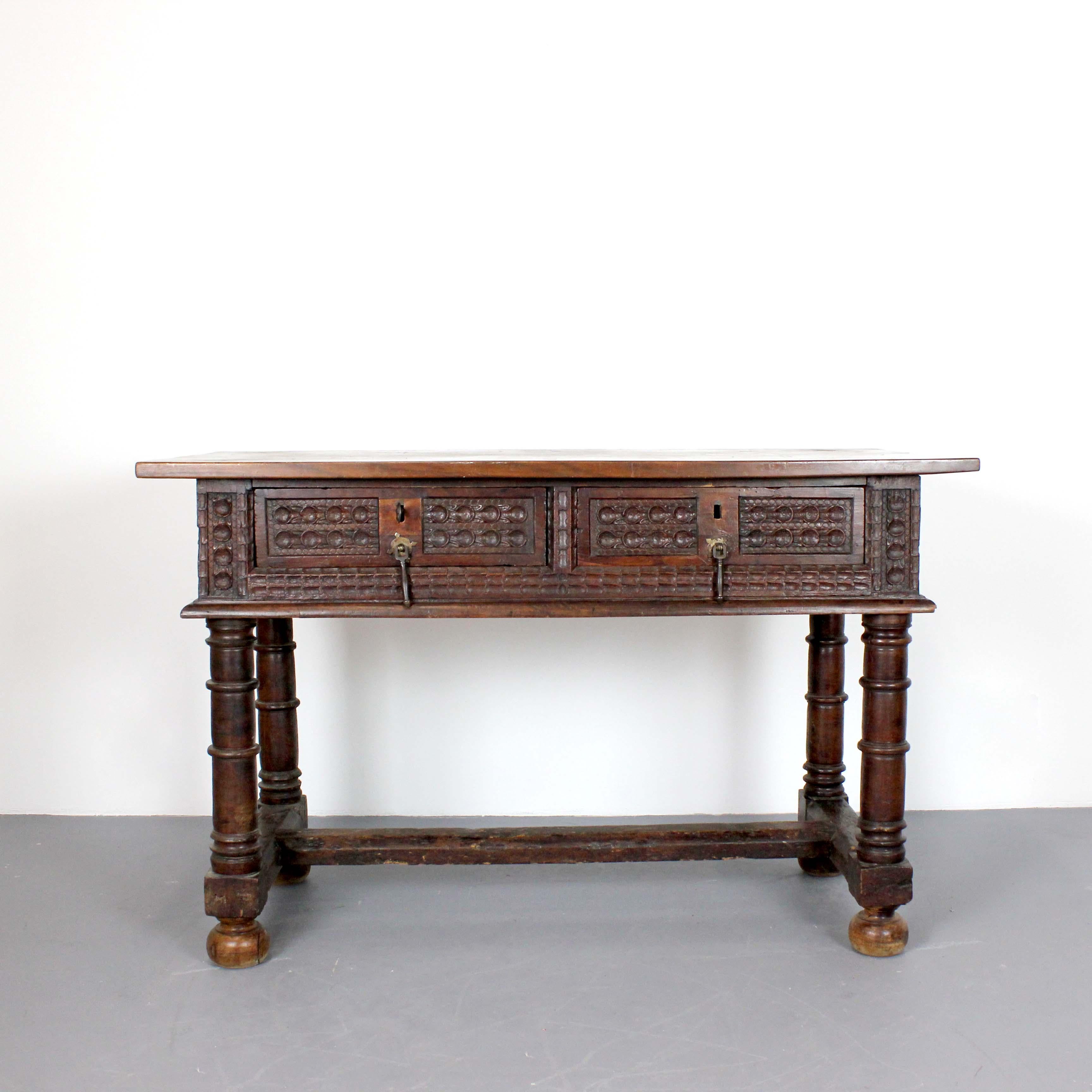 Walnut buffet table with turned legs and 