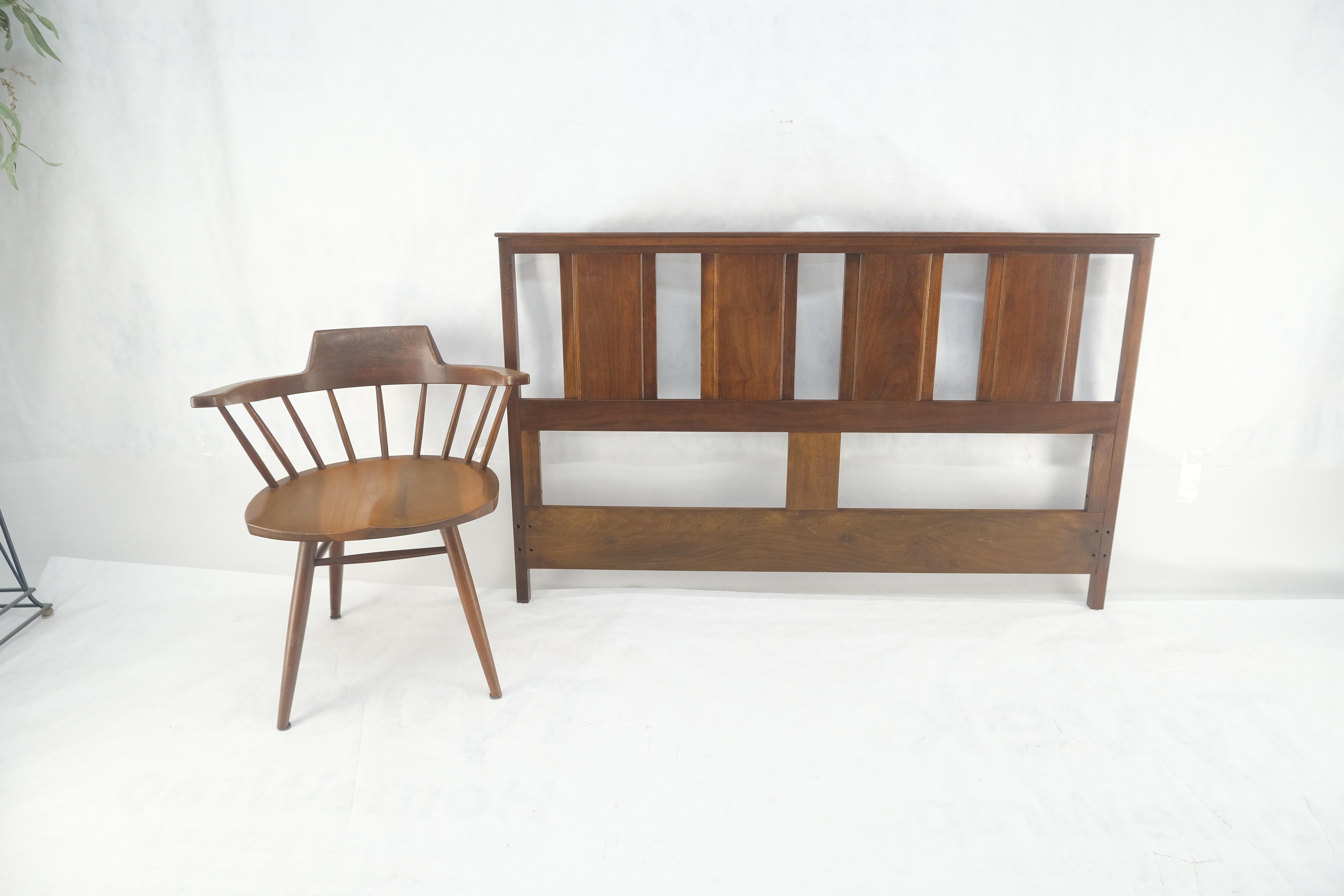 Huilé Noyer c1970s Baughman Style Queen Size Headboard Bed Mid Century Modern MINT en vente