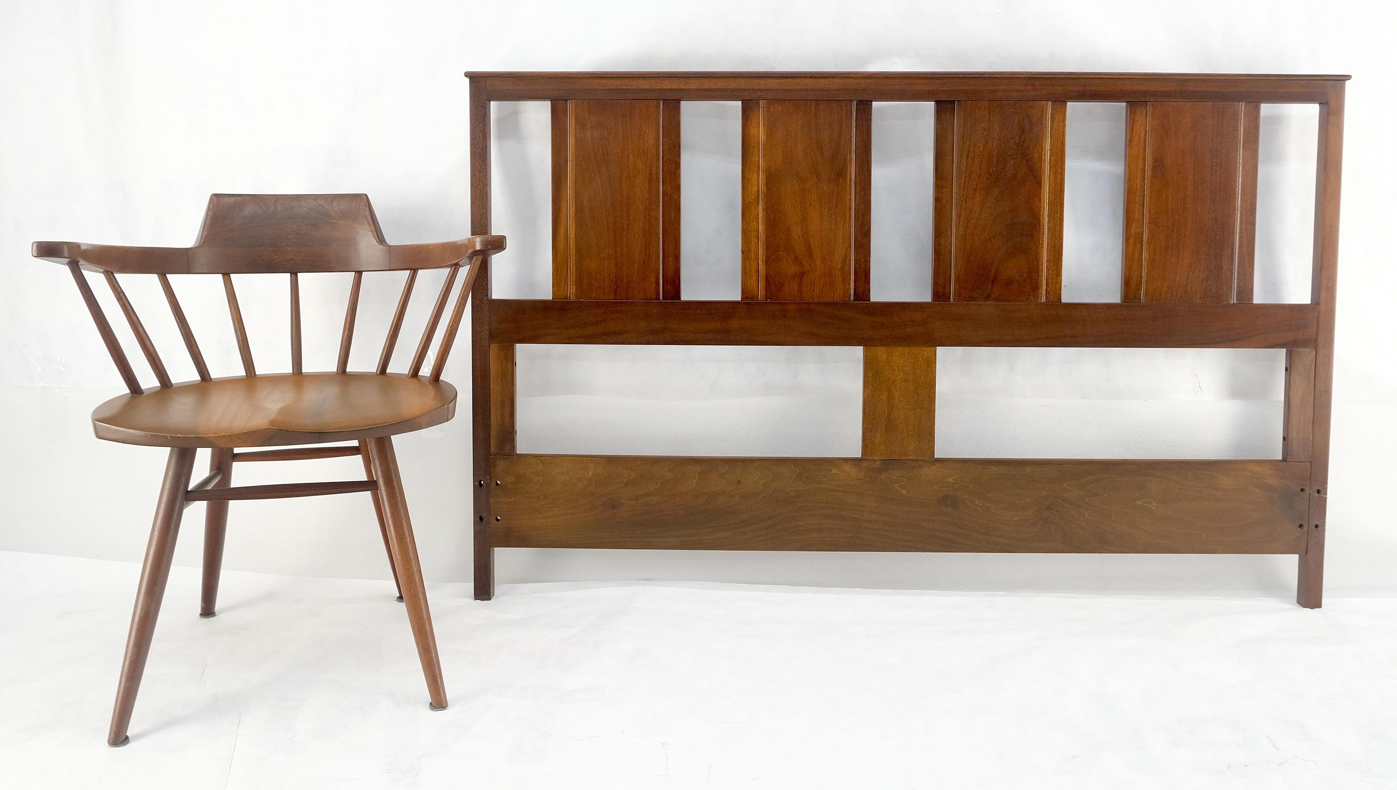 Noyer c1970s Baughman Style Queen Size Headboard Bed Mid Century Modern MINT Excellent état - En vente à Rockaway, NJ
