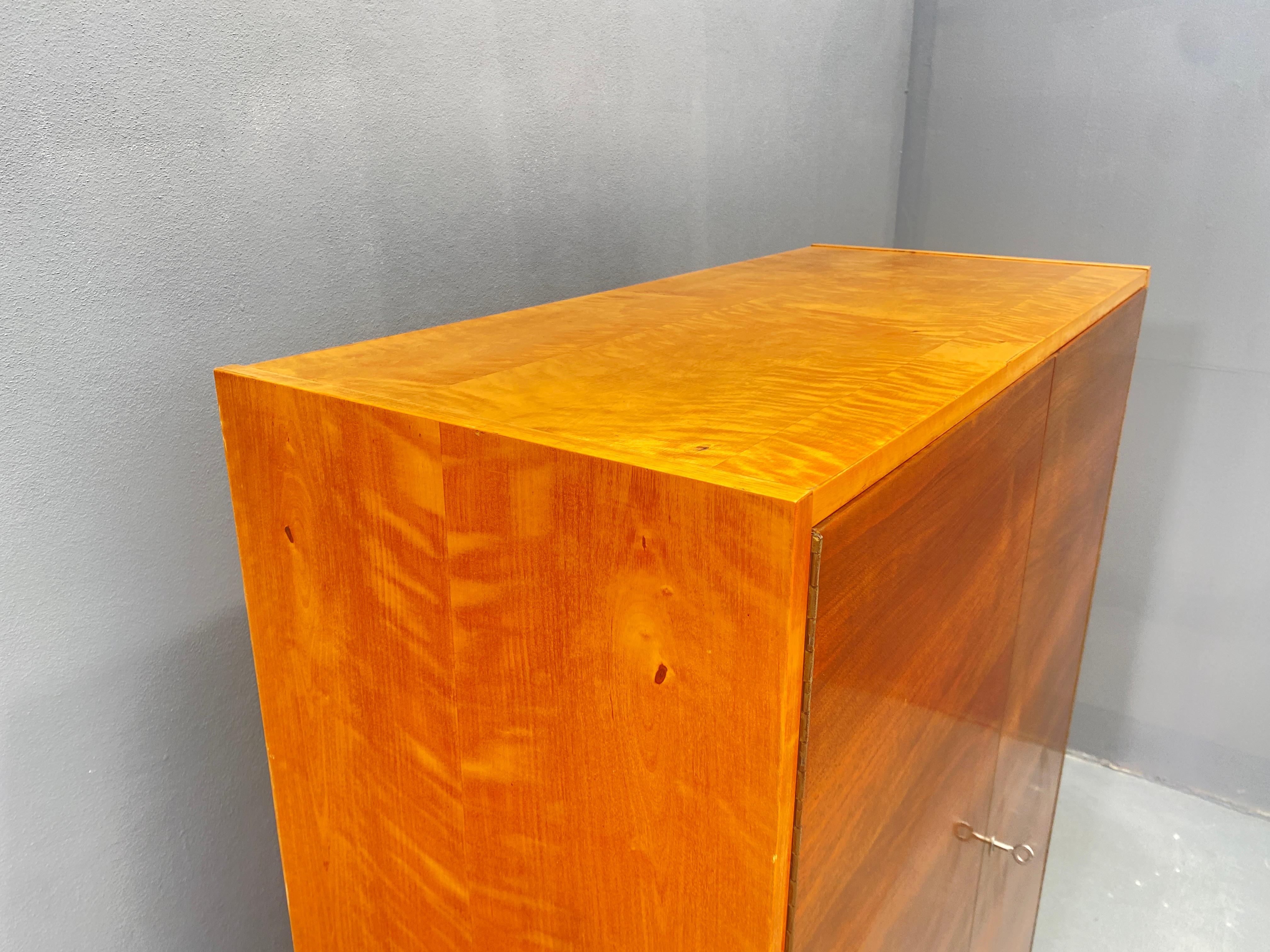 Armoire en noyer, années 1970, Tchécoslovaquie 3