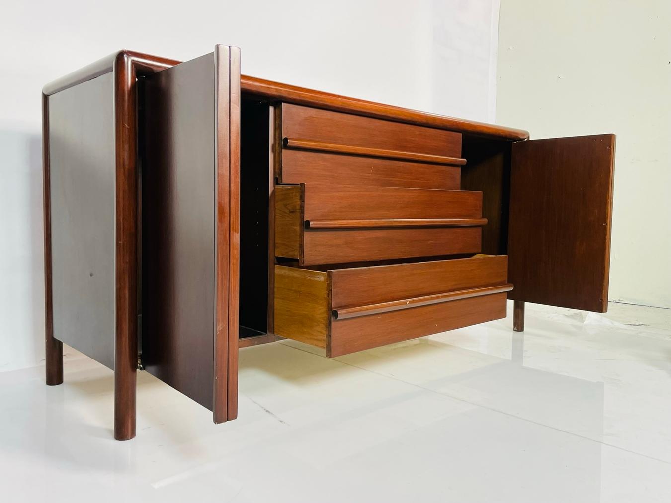 Walnut Cabinet/Sideboard by T. H. Robsjohn-Gibbings 5