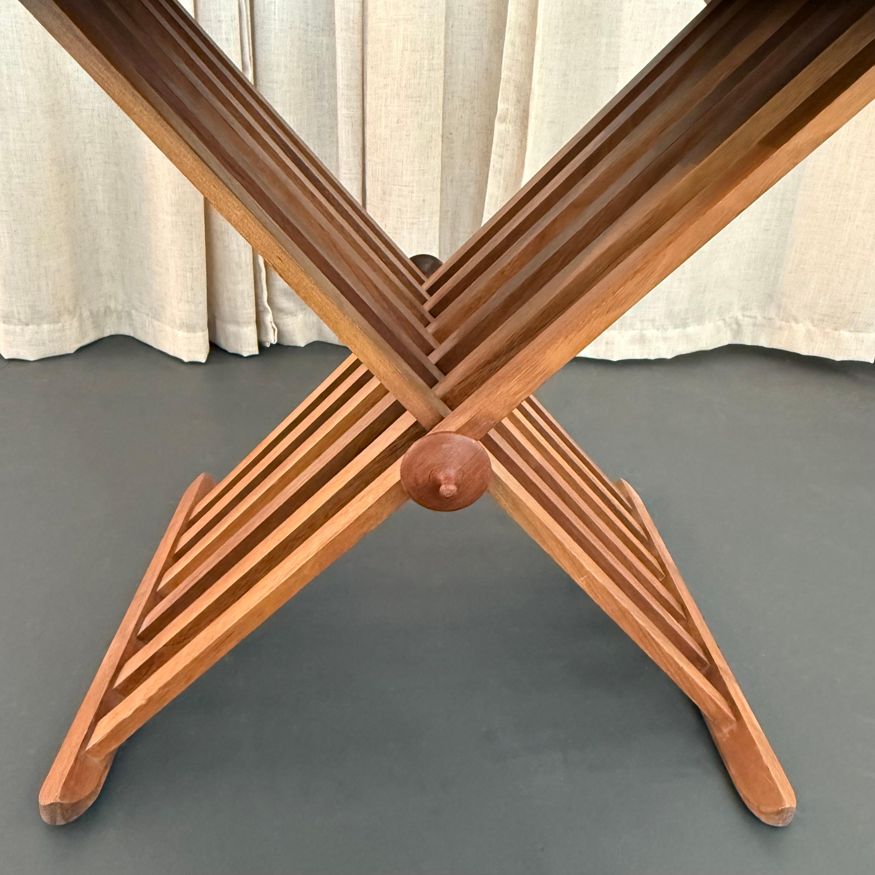 Walnut Campaign Tray Table By Kipp Stewart And Stewart McDougal For Drexel (Glas) im Angebot
