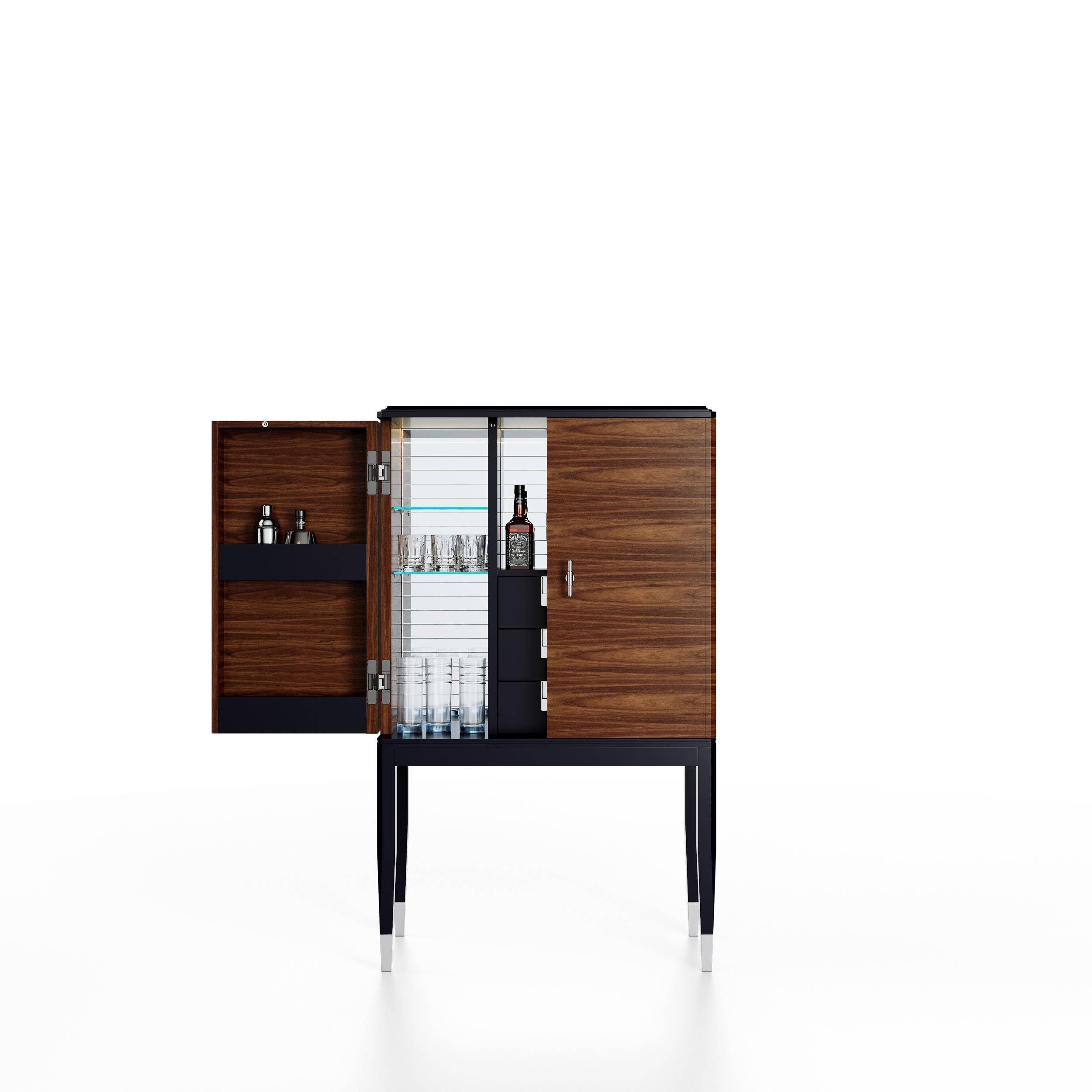 Walnut and Black Mat Lacquered Legs Gbar Bar Cabinet by Ultramobili Posmoderno en venta