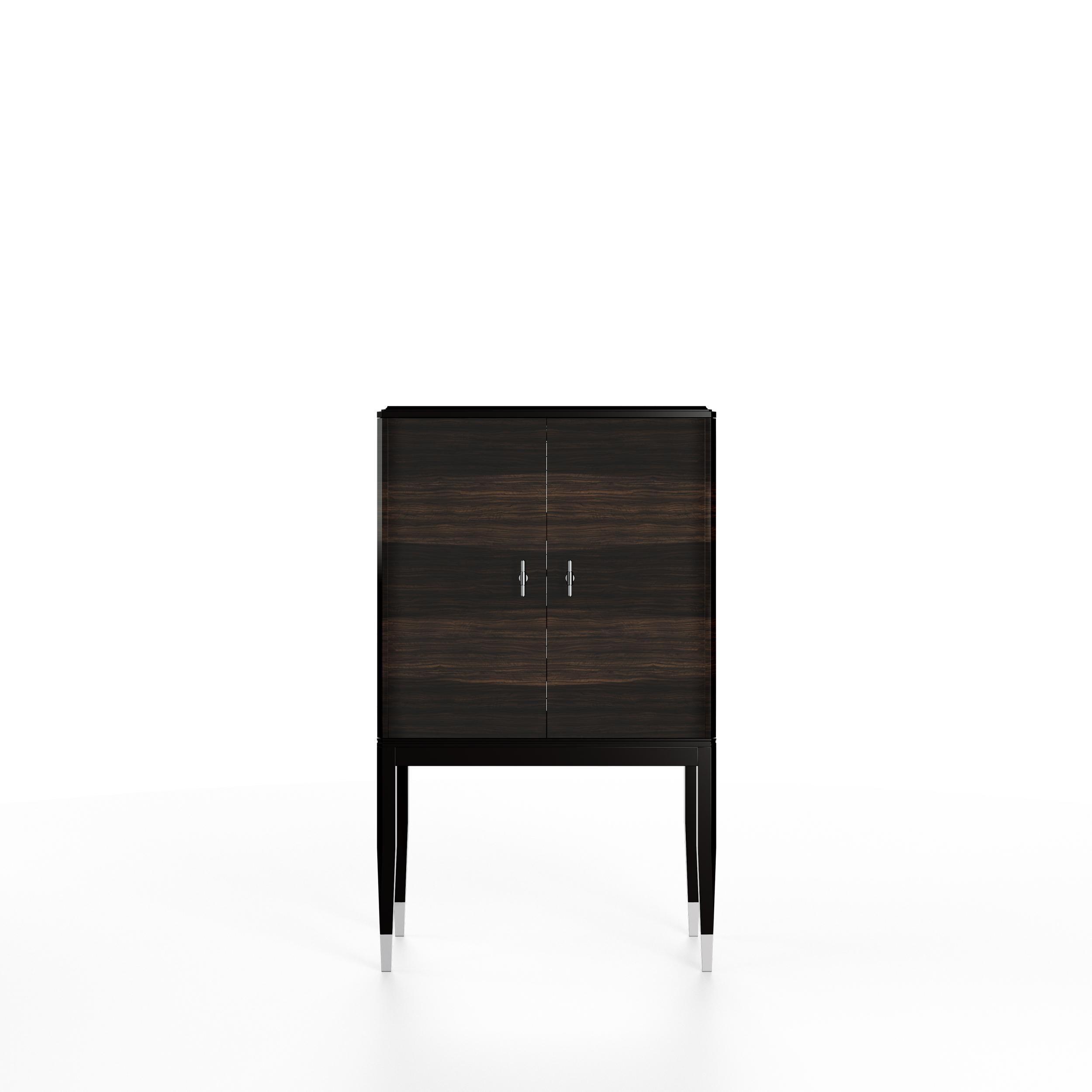 Walnut and Black Mat Lacquered Legs Gbar Bar Cabinet by Ultramobili en Nuevo estado para la venta en Geneve, CH
