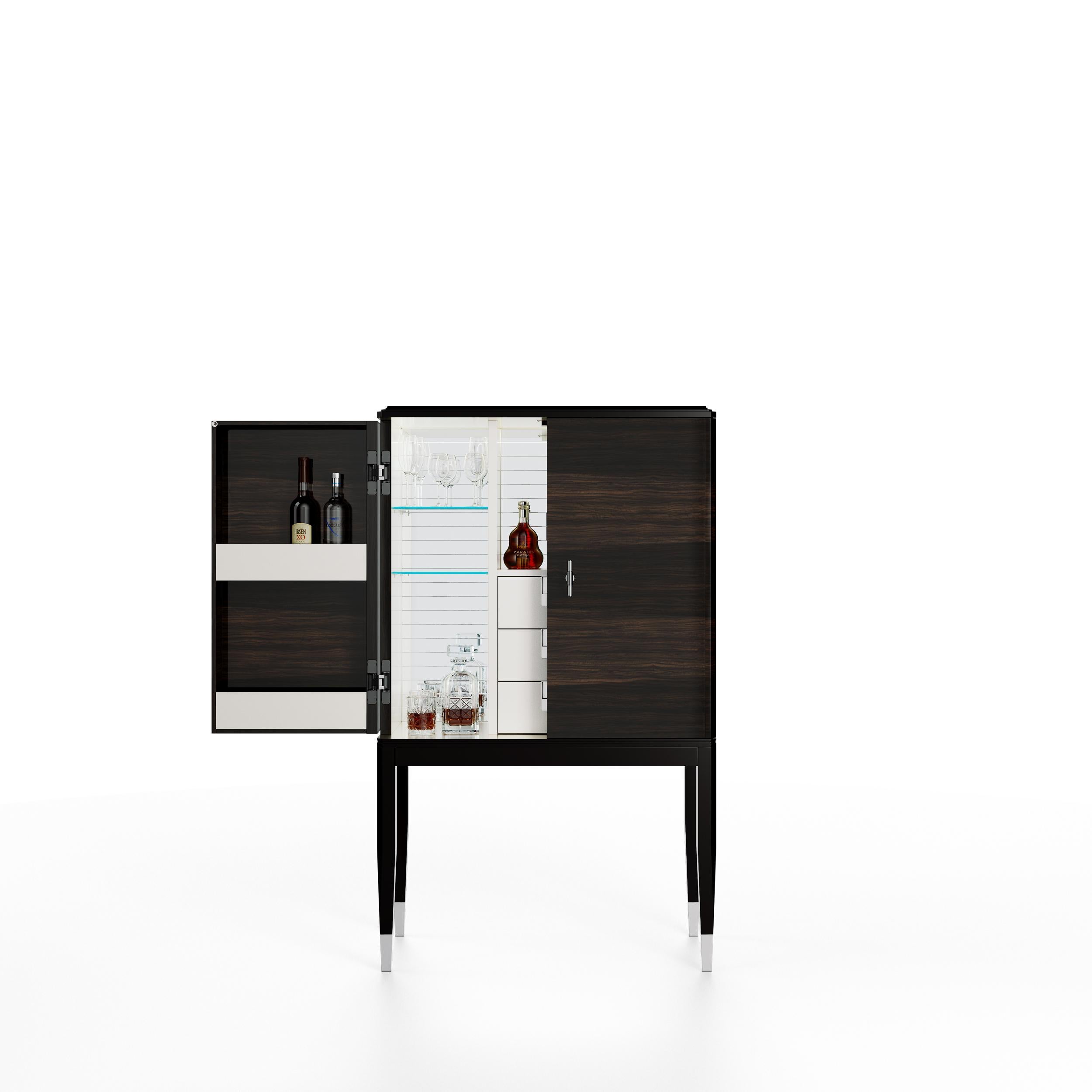 Walnut and Black Mat Lacquered Legs Gbar Bar Cabinet by Ultramobili en venta 1