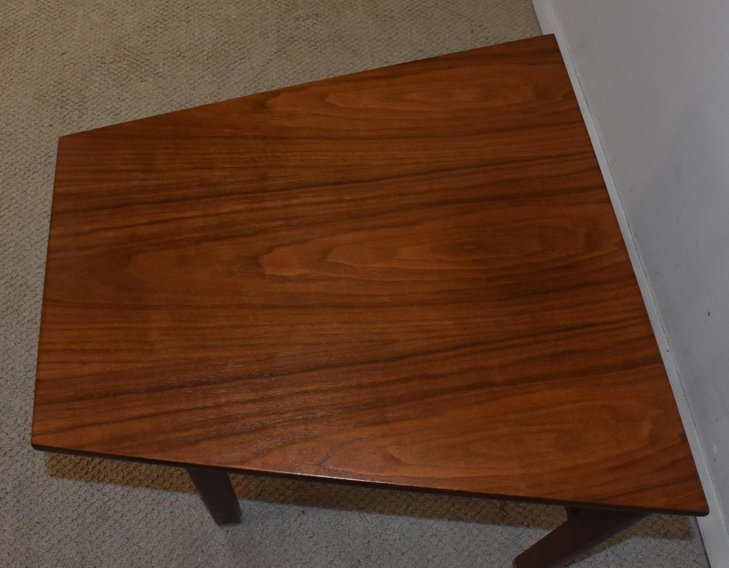 Mid-Century Modern Walnut Cantilever Top Wedge Table Designed by Edward Wormley for Dunbar