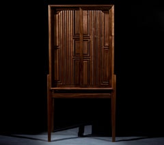 Carlito-Schrank aus Nussbaumholz von Atelier Blouberg
