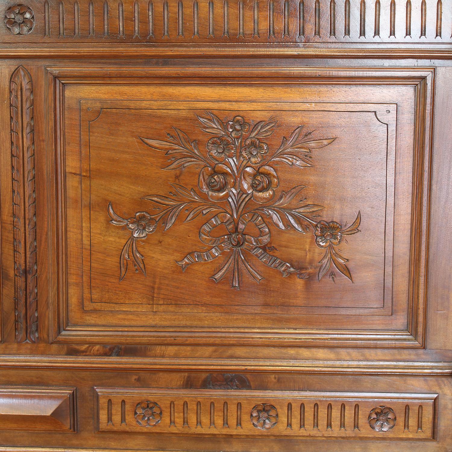 20th Century Walnut Carved French Antique Bed, WK204 For Sale