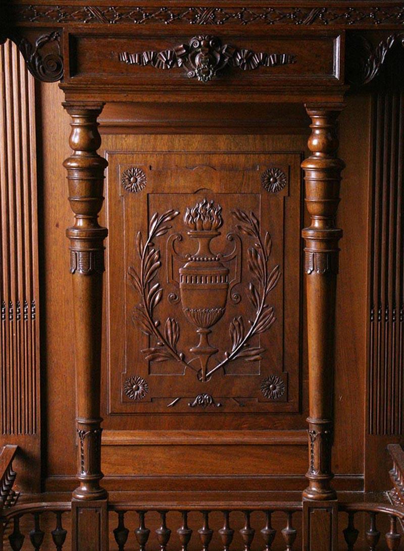 Walnut Carved Secretaire Desk from H. Dufin, France, 19th Century For Sale 9