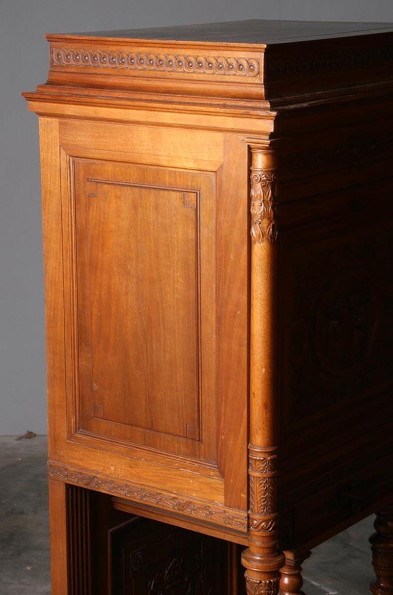 Walnut Carved Secretaire Desk from H. Dufin, France, 19th Century For Sale 12
