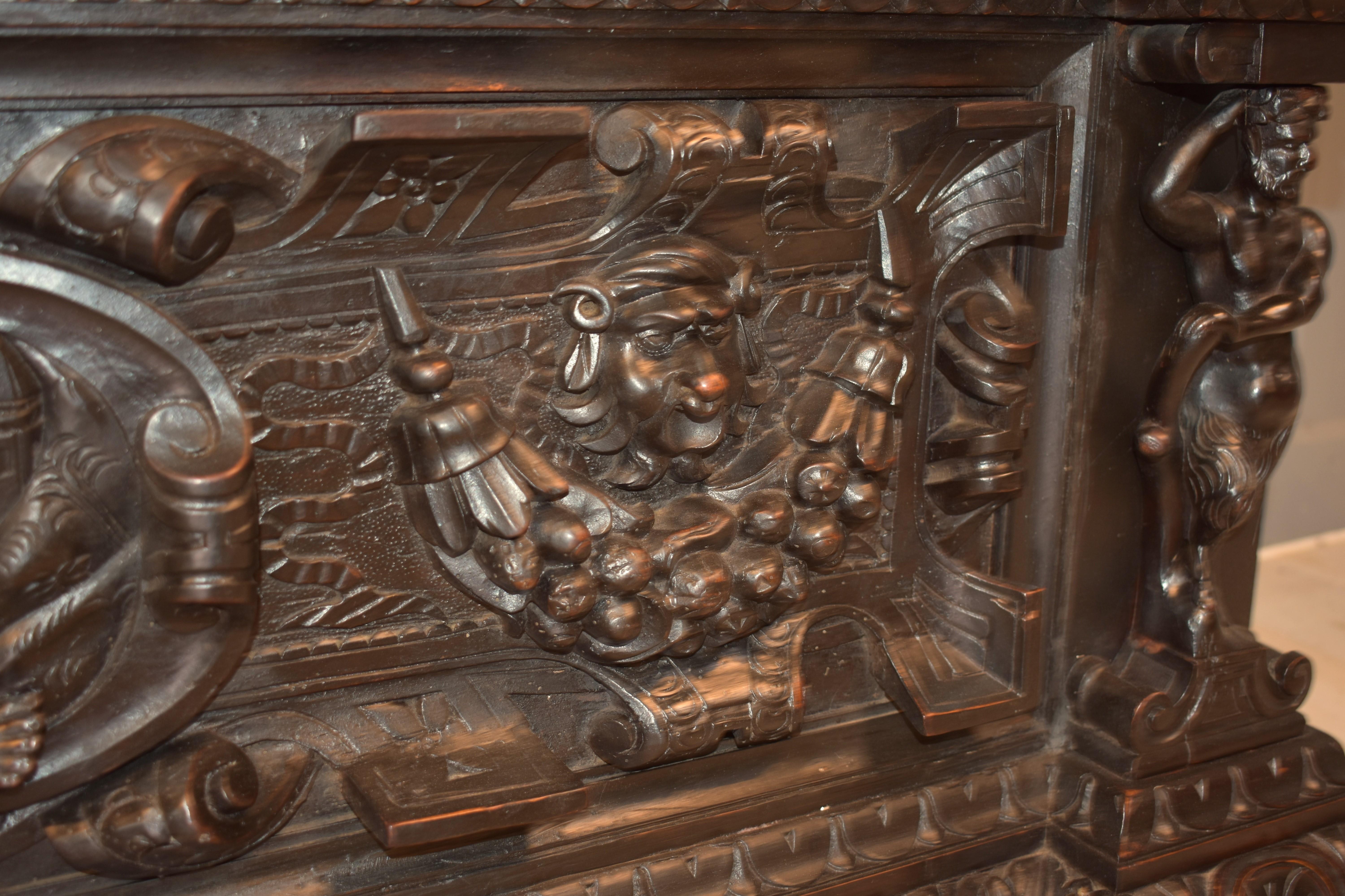 Walnut cassone with carved front For Sale 2