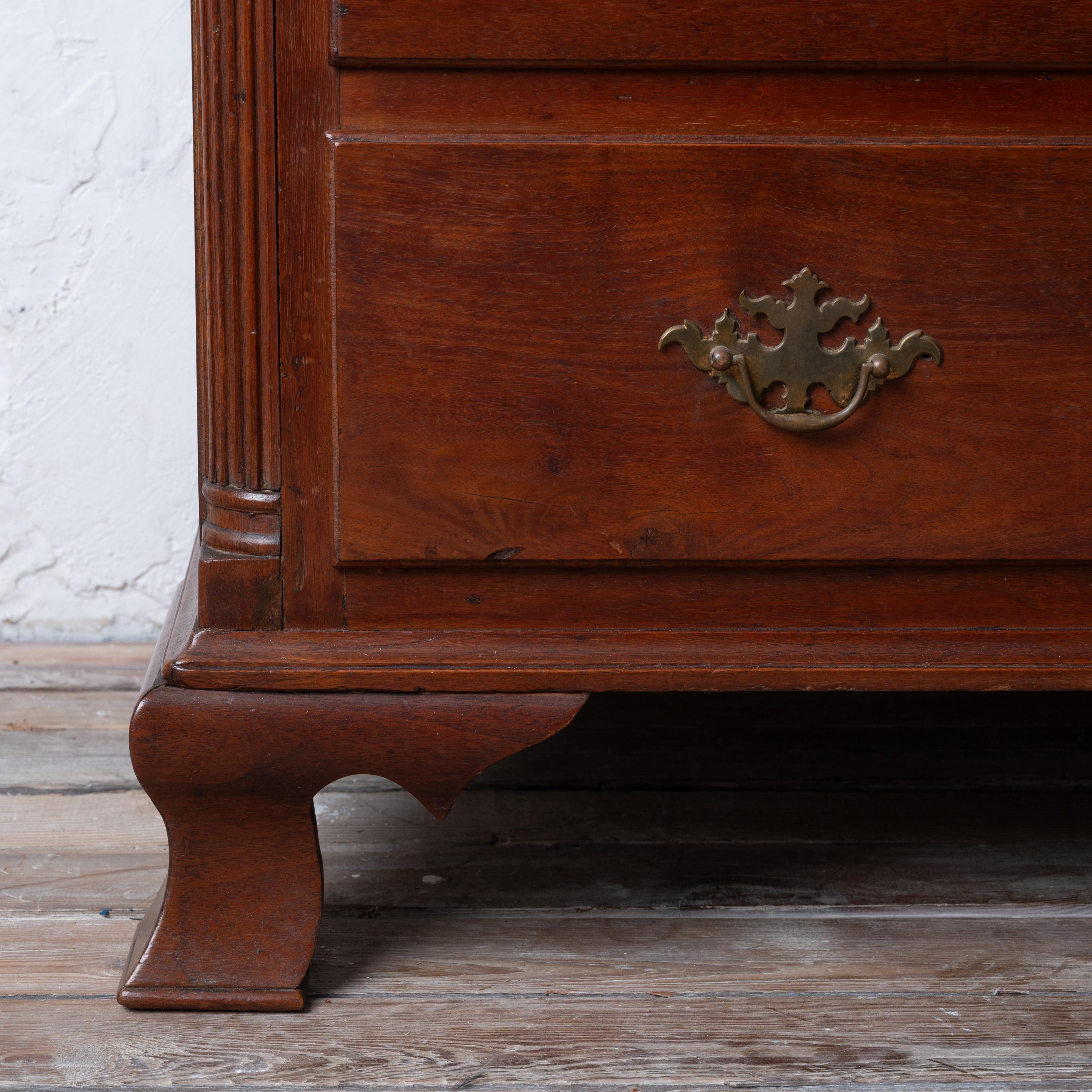 Chippendale-Truhe aus Nussbaum, Pennsylvania, 18. Jahrhundert im Angebot 4
