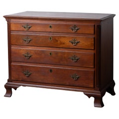 Chippendale-Truhe aus Nussbaum, Pennsylvania, 18. Jahrhundert