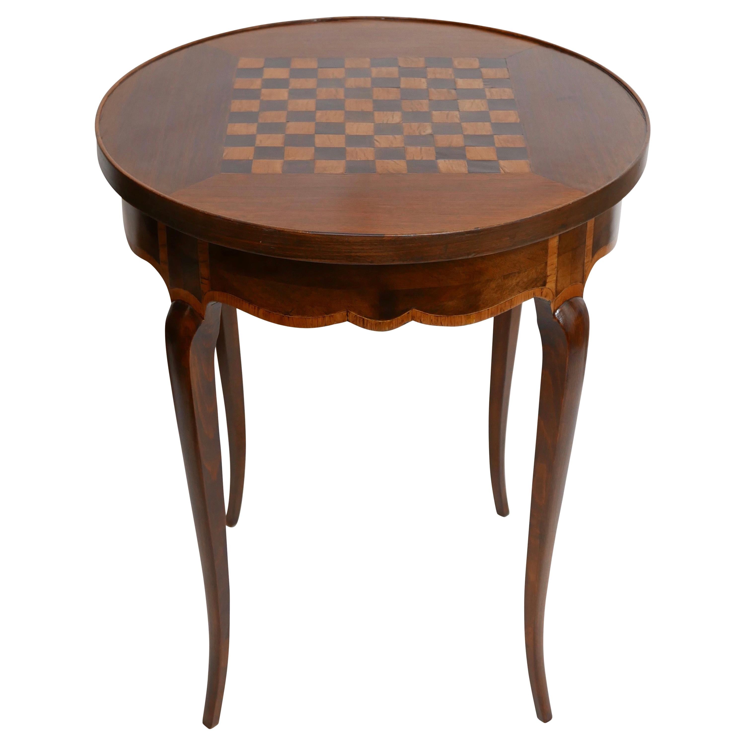 Walnut Circular Tric Trac Game Table with Fruitwood Inlay, Mid-19th Century