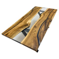 Walnut Clear Epoxy Resin Wooden Live Edge Dining Table