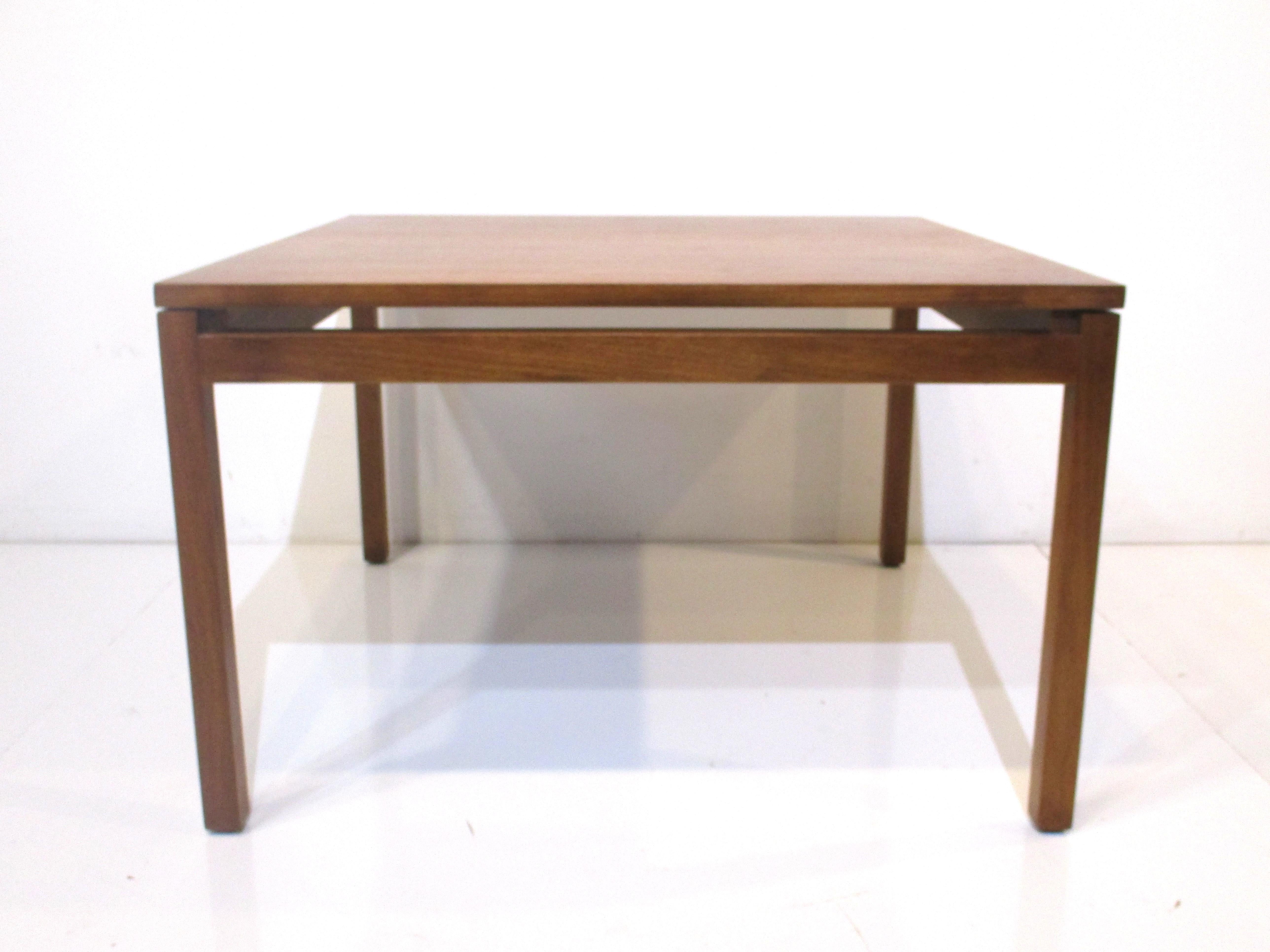 Mid-Century Modern Walnut Coffee Table by Lewis Butler for Knoll International For Sale