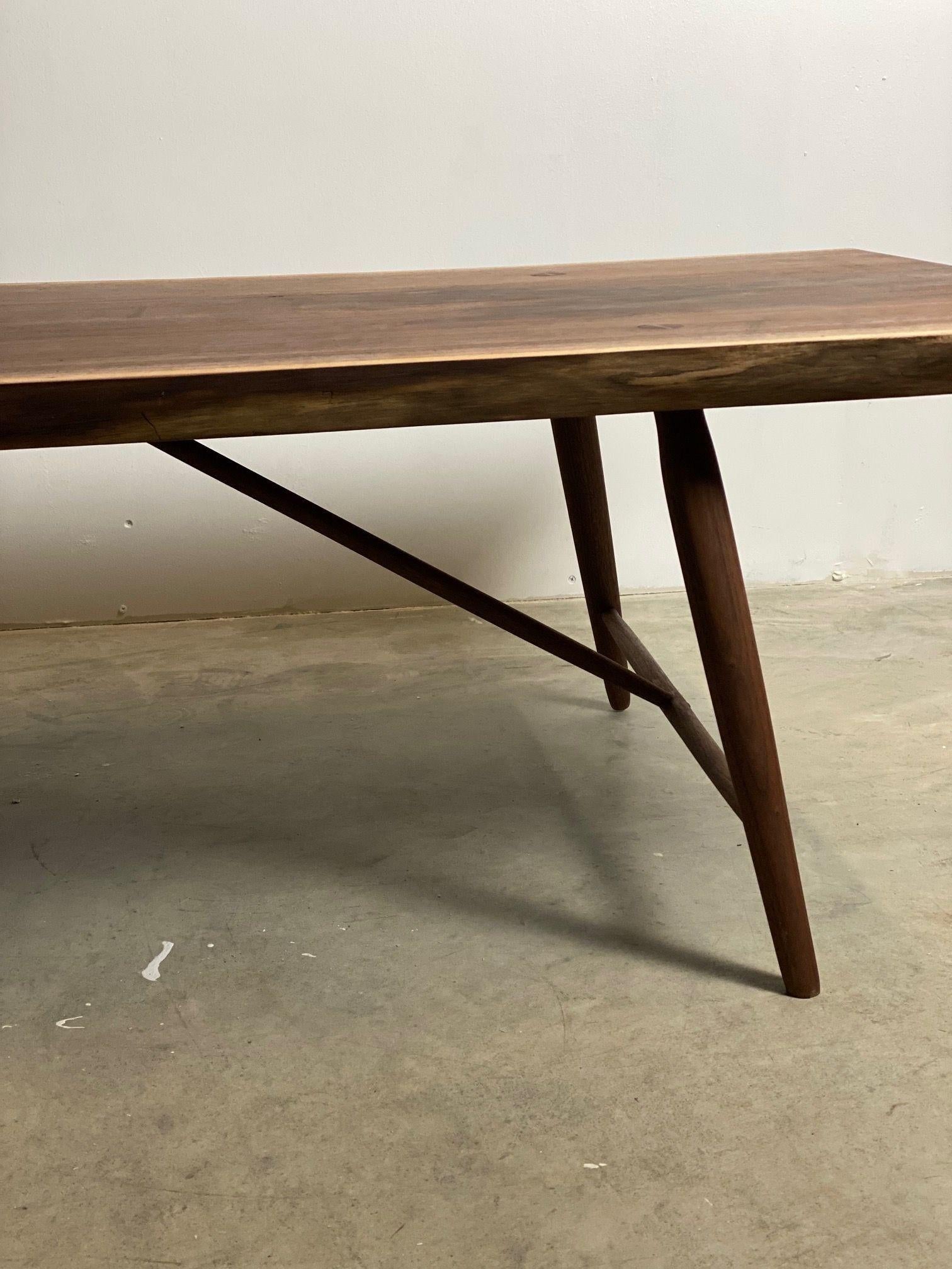Table basse en noyer de Michael Rozell, États-Unis 2021 en vente 3