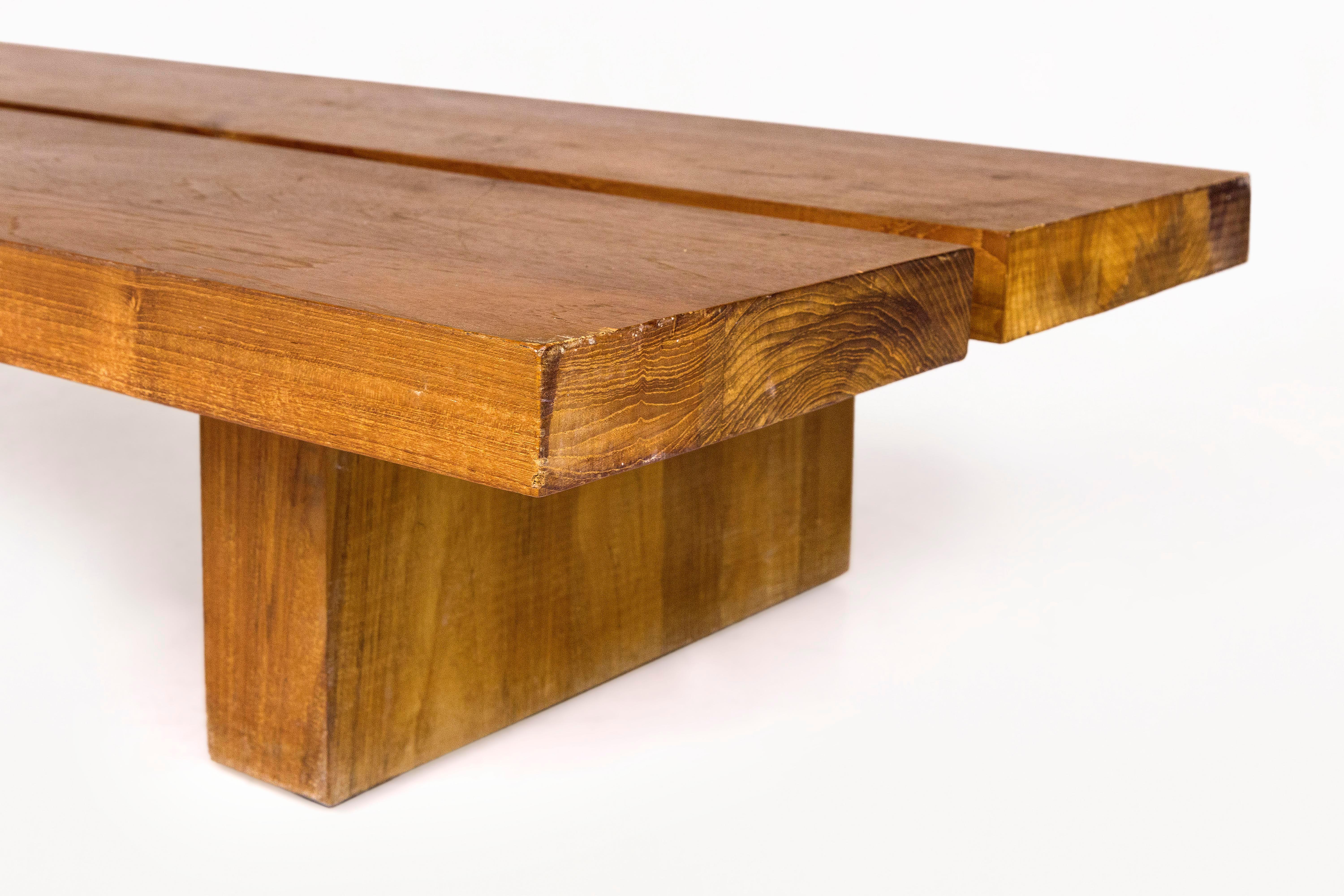 Walnut Coffee Table, circa 1960, France In Good Condition In Girona, Spain