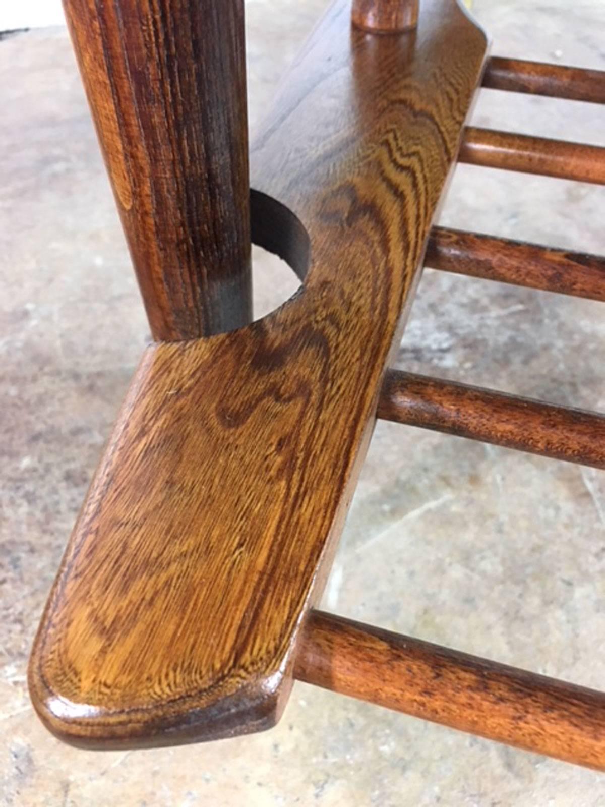 Walnut Coffee Table  In Excellent Condition In Phoenix, AZ