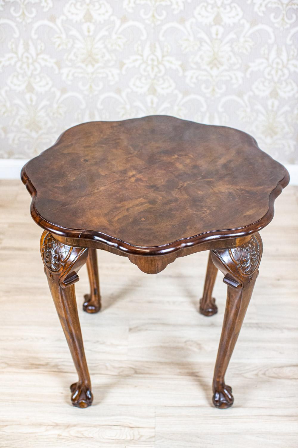 Restored Walnut Coffee Table from the Early 20th Century In Good Condition For Sale In Opole, PL