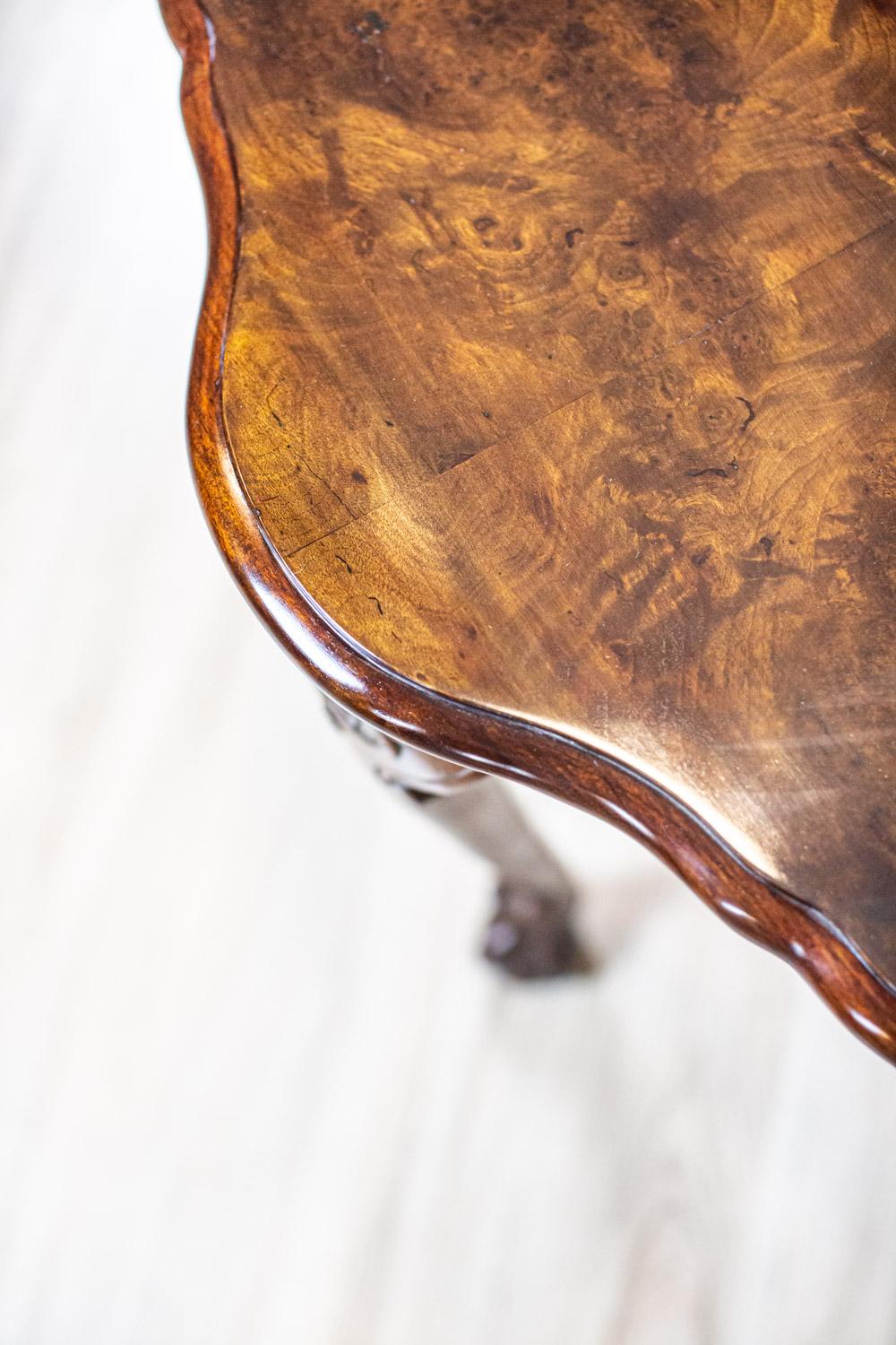 Restored Walnut Coffee Table from the Early 20th Century For Sale 1