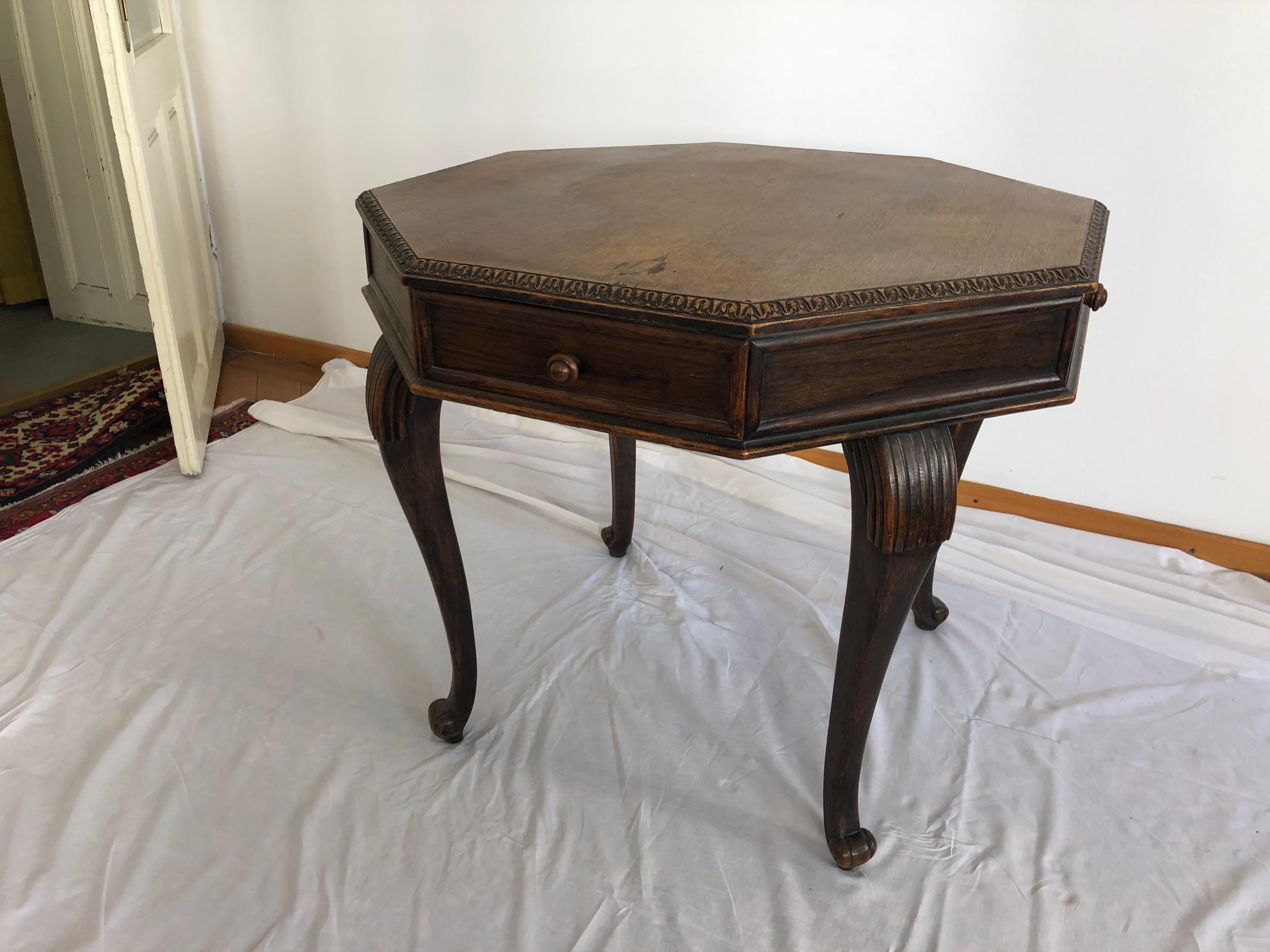 Walnut Coffee Table, Late 19th Century For Sale 2