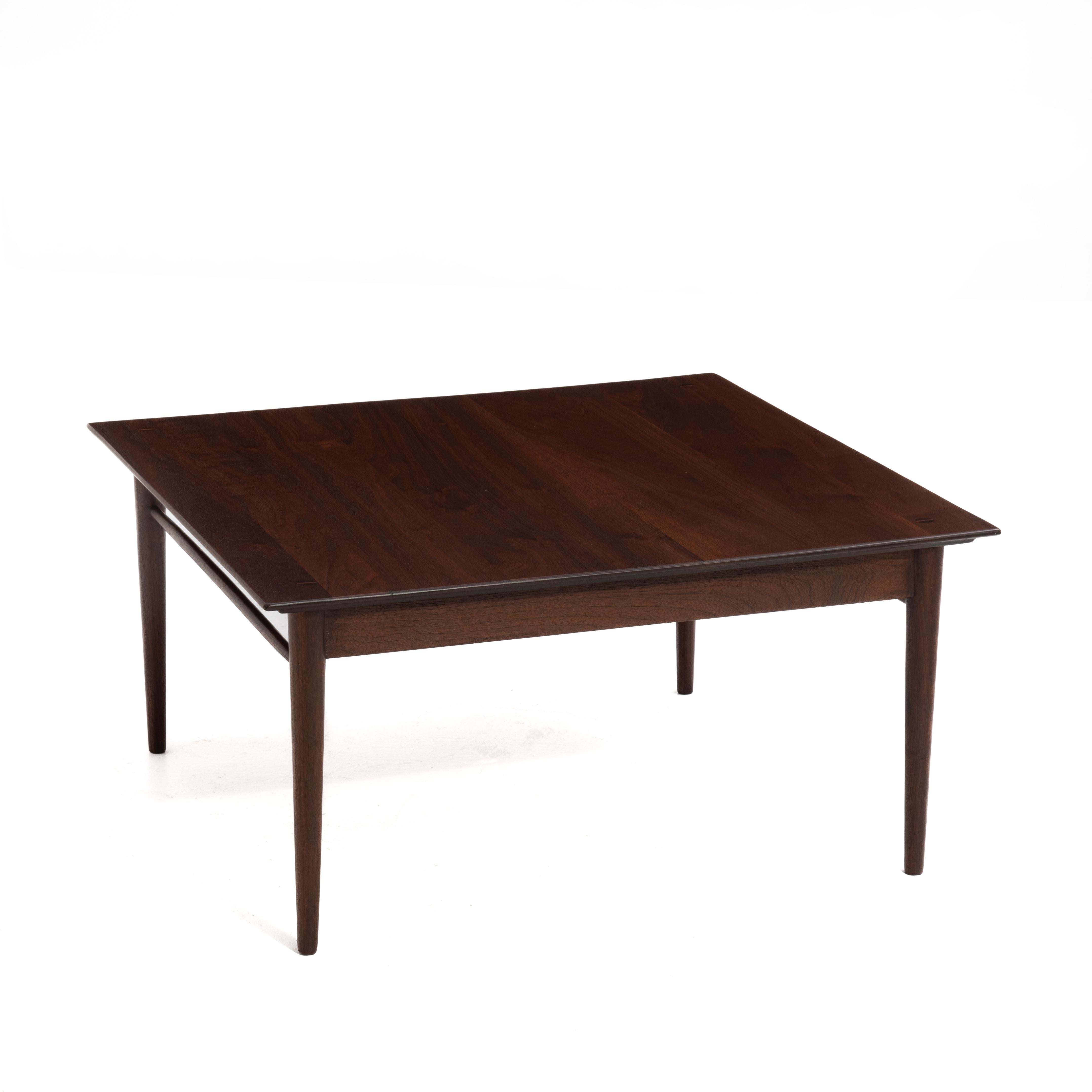 Mid-Century Modern Table basse de l'école de New Hope fabriquée par Phil Powell en vente