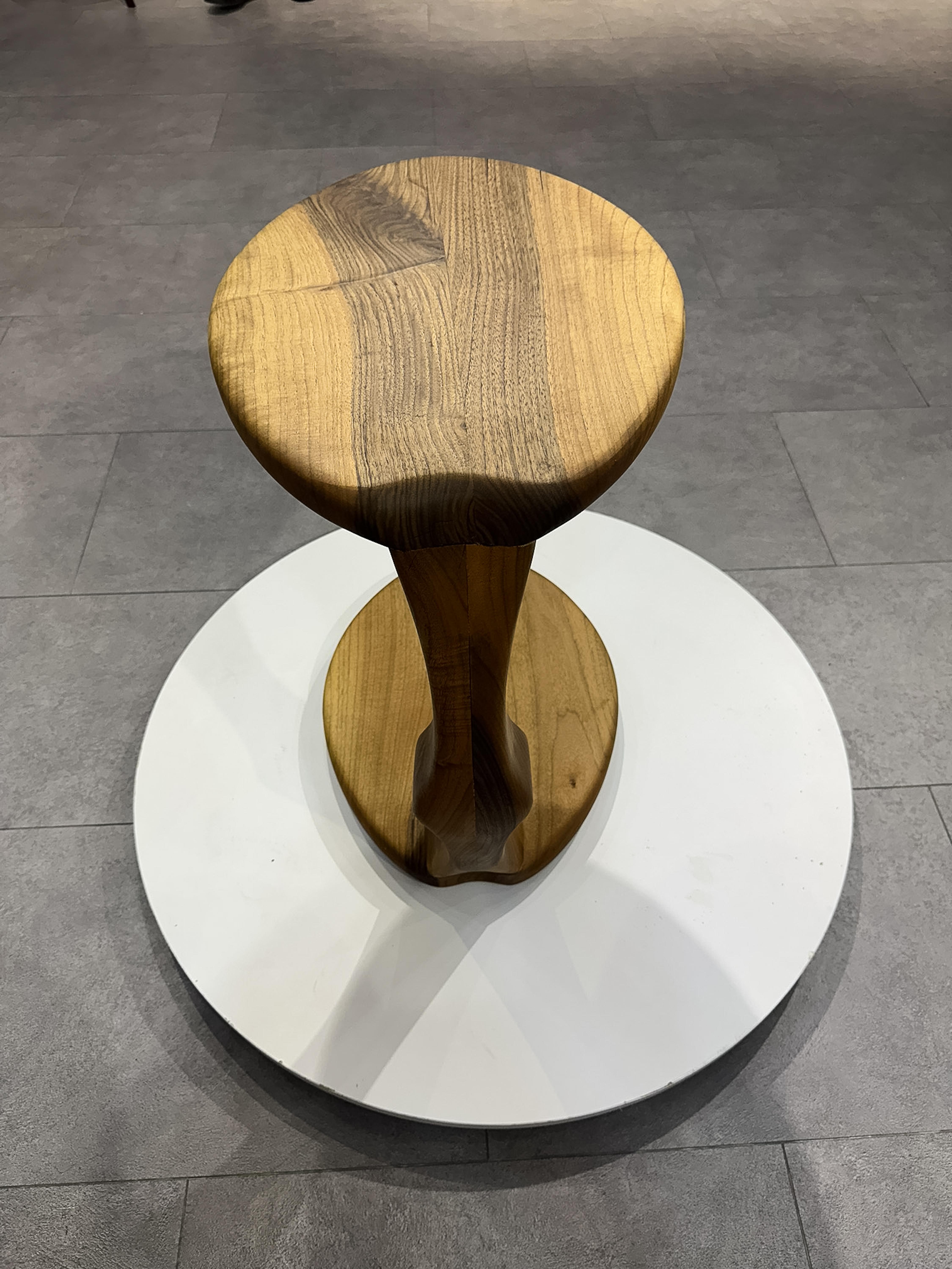 Solid Wood Walnut Coffee Table - U Shaped Coffee Table - Custom Coffee Table In New Condition For Sale In İnegöl, TR