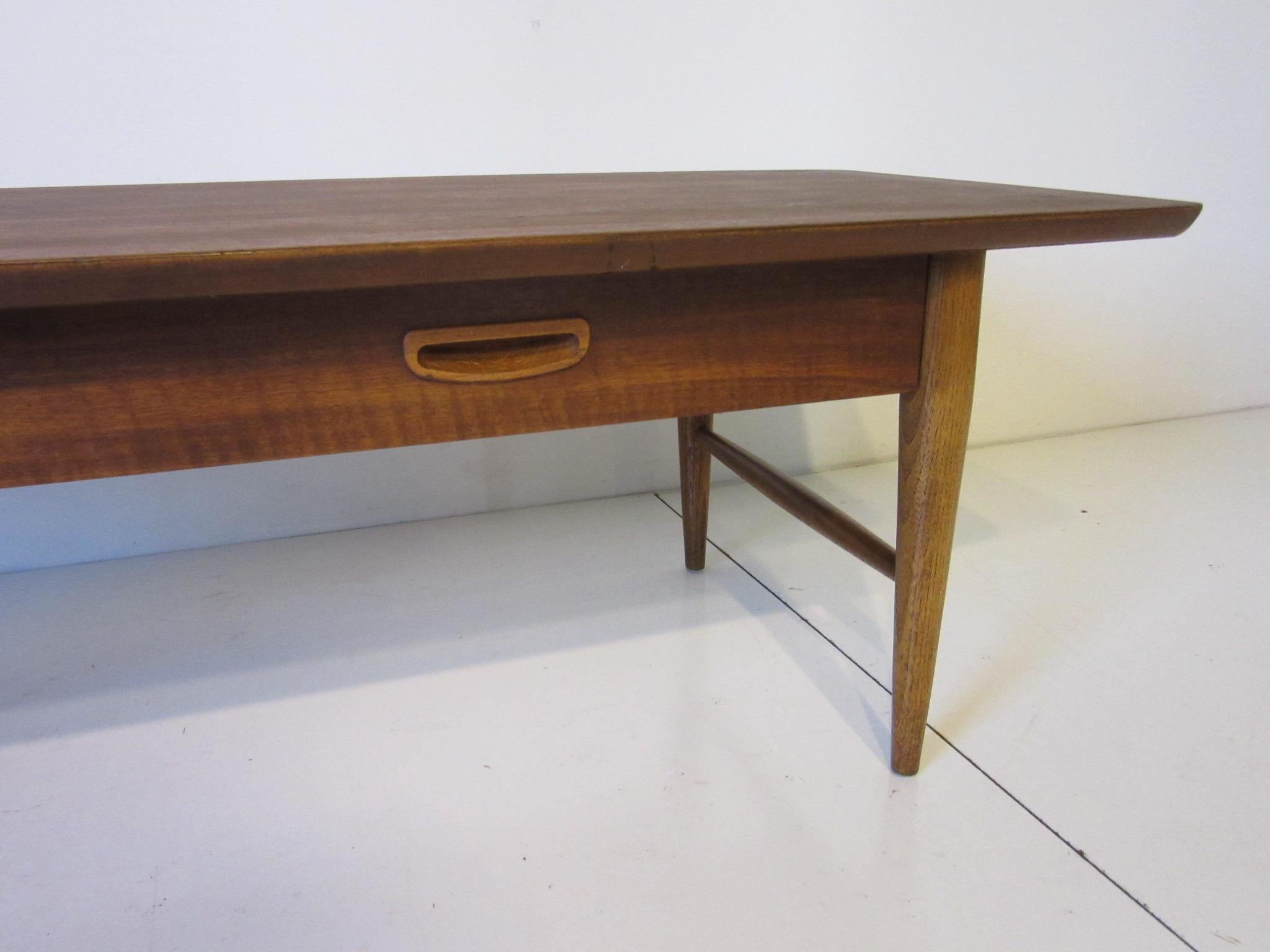 vintage lane coffee table with drawer