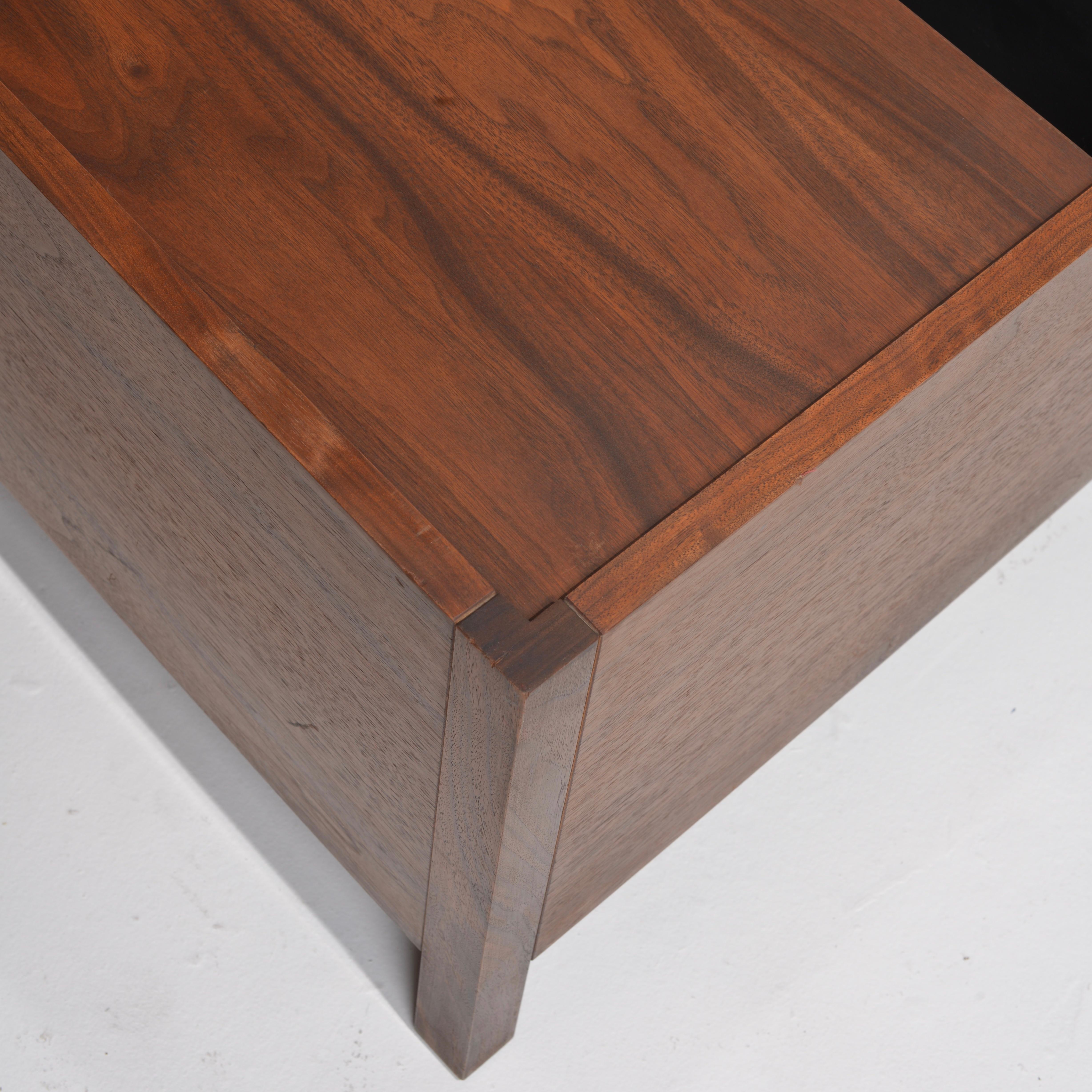 Walnut Coffee Table with Magazine Book Holder In Good Condition For Sale In Los Angeles, CA