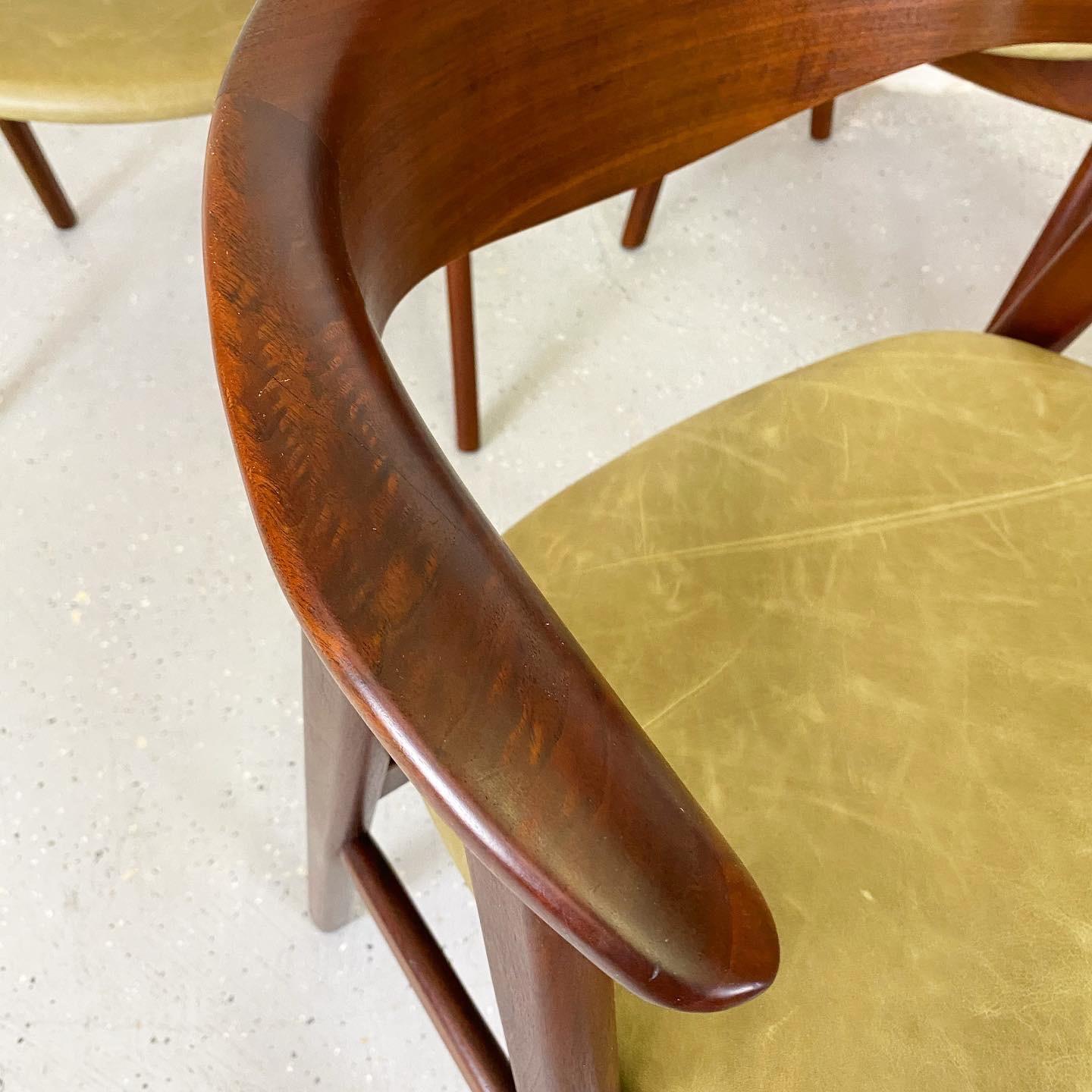 Mid-Century Modern Walnut Compass Chair by Erik Kirkegaard for Høng Stolefabrik and DUX