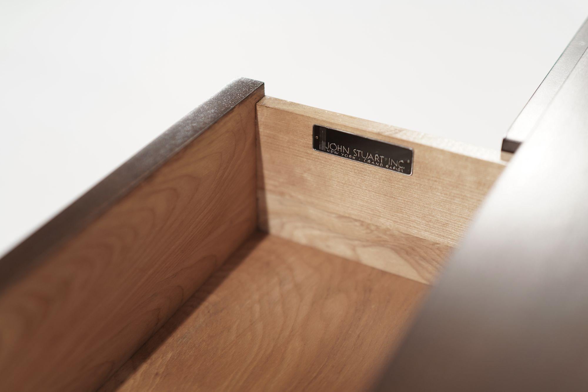 Table console en noyer de John Stuart, années 1950 en vente 6