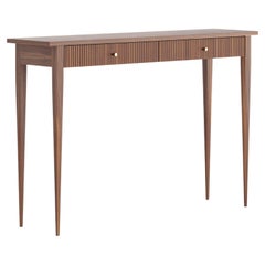 Console en noyer avec deux tiroirs à lamelles dans le style moderne du milieu du siècle dernier
