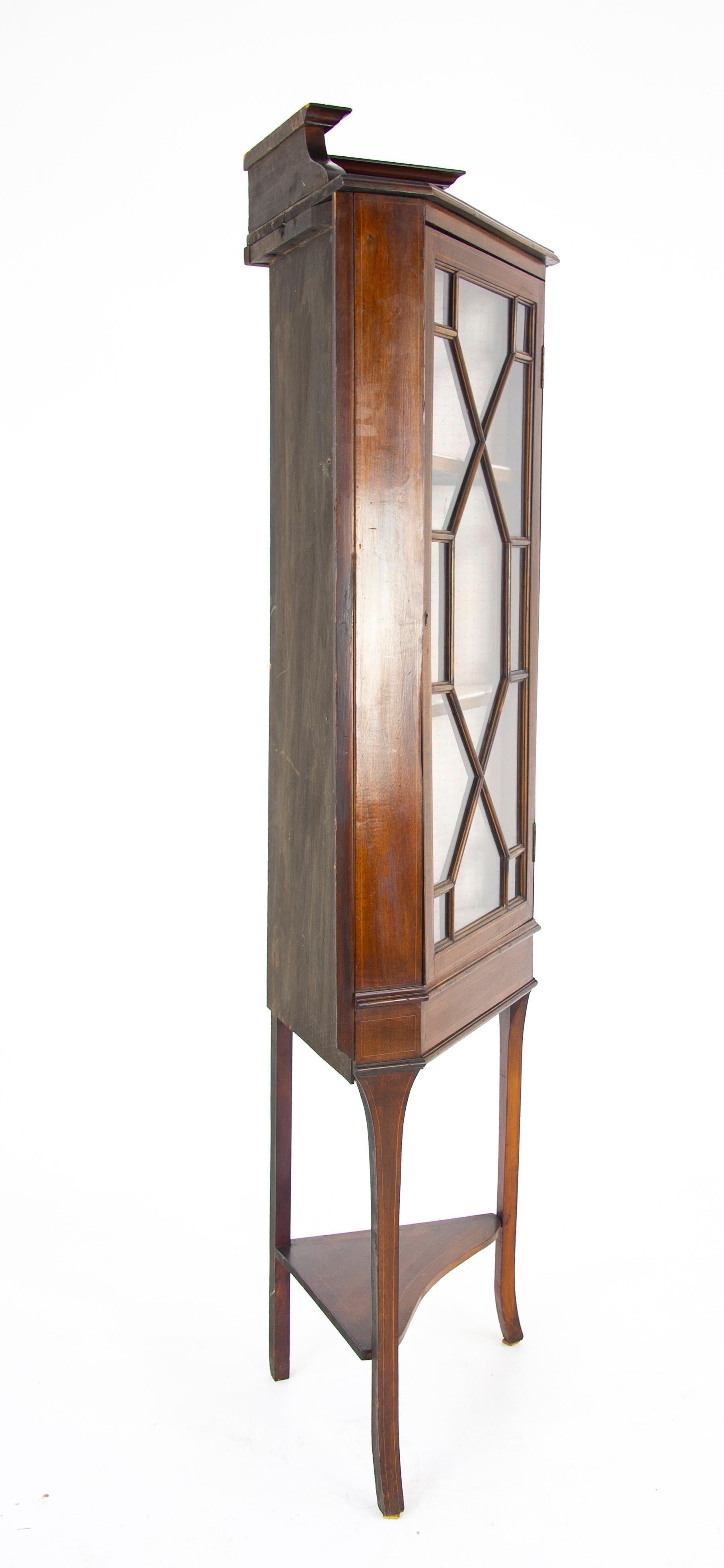 Scottish Walnut Corner Cabinet, Antique Corner Cabinet, Entryway Furniture, Inlaid, B1488