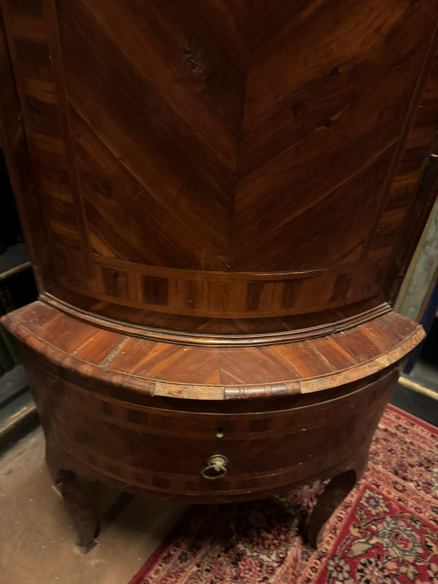 Walnut corner cabinet with one door, veneered with inlays, Italy For Sale 1