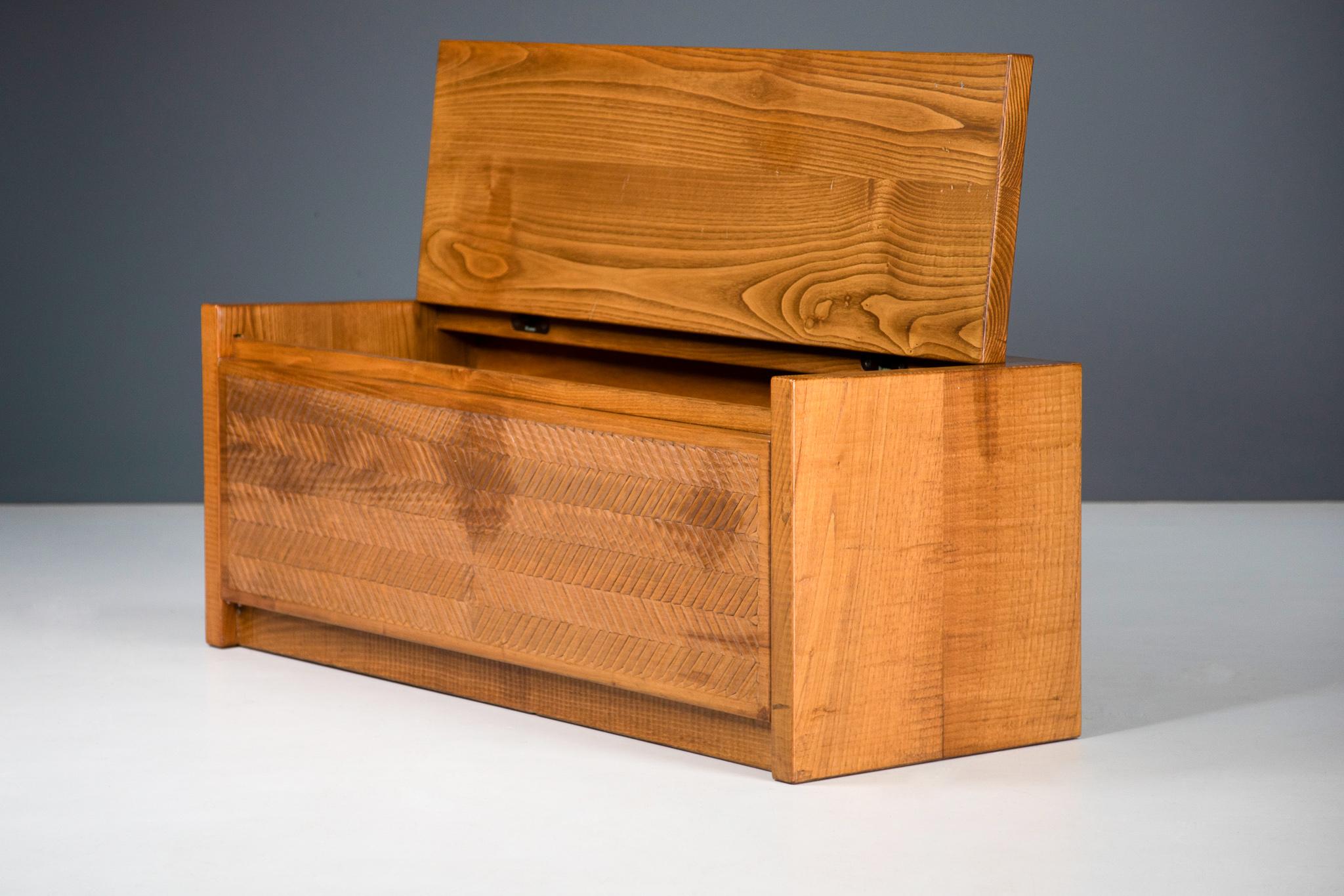 Walnut Crafted Blanket Chests by Giuseppe Rivadossi, Italy, 1970s 1