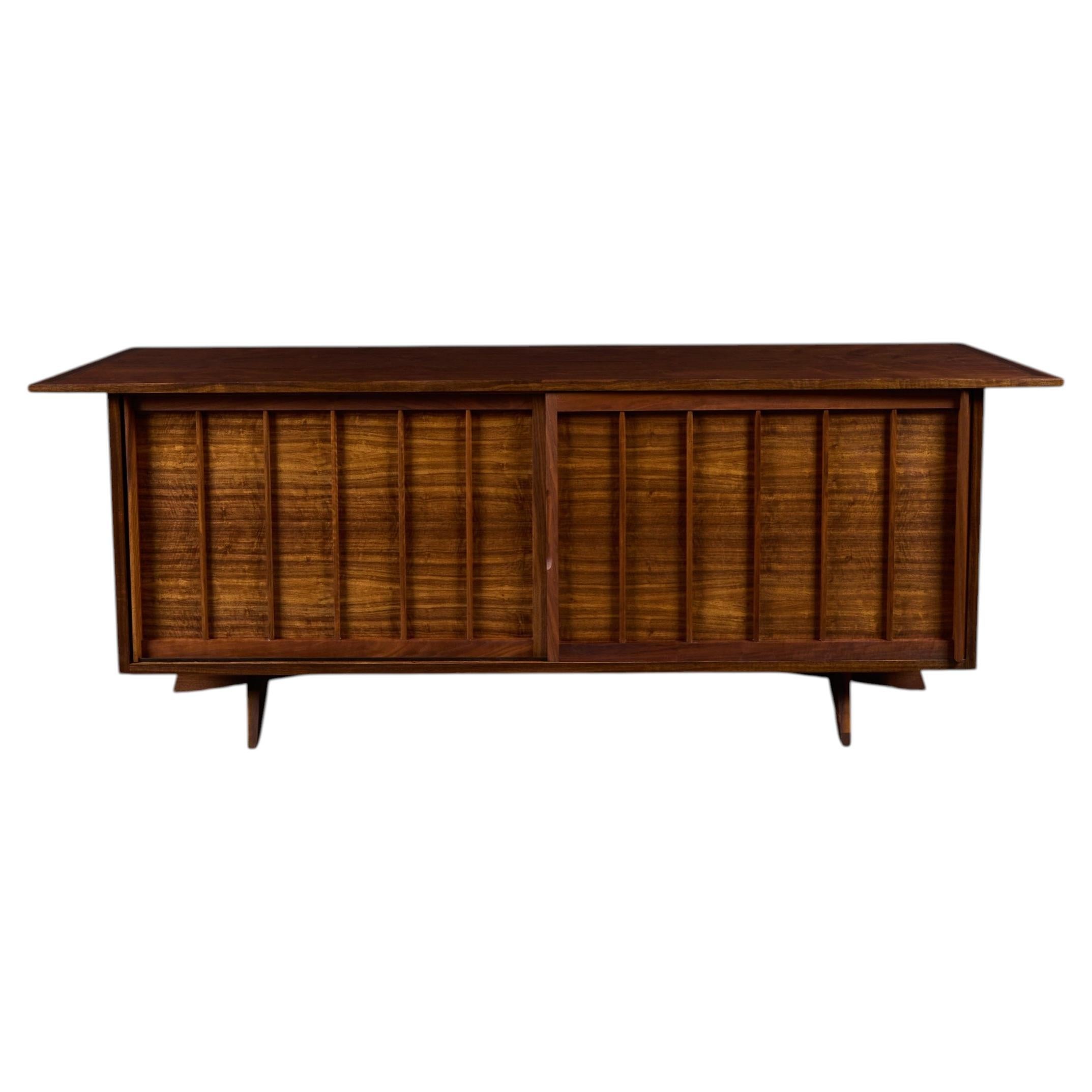Walnut Credenza by George Nakashima for Widdicomb, c.1960s For Sale