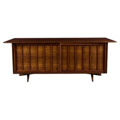 Credenza in noce di George Nakashima per Widdicomb, anni ’60 circa