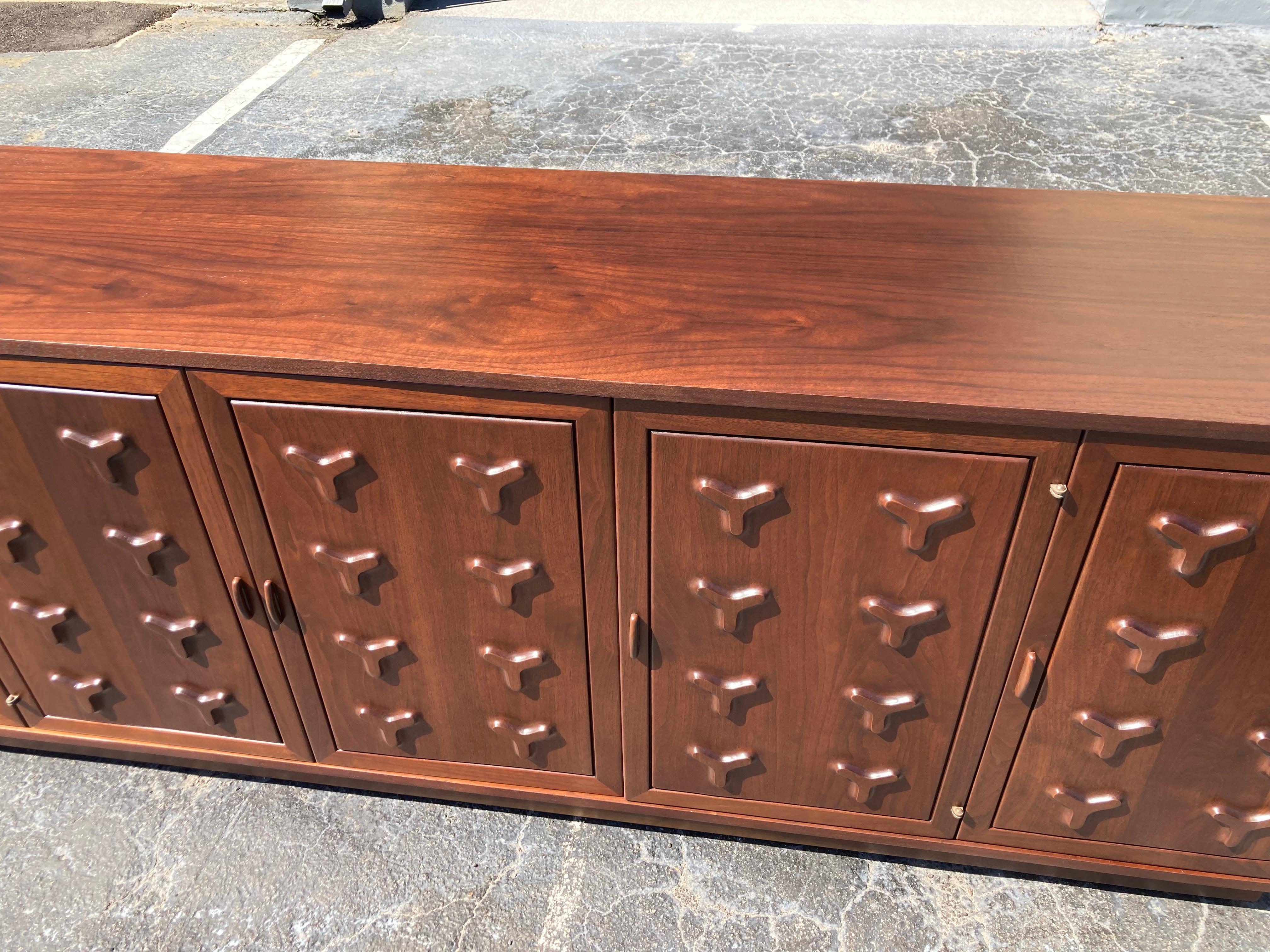 Walnut Credenza by Jorgen Hansen and Jens Thuesen for Romweber In Good Condition In Miami, FL