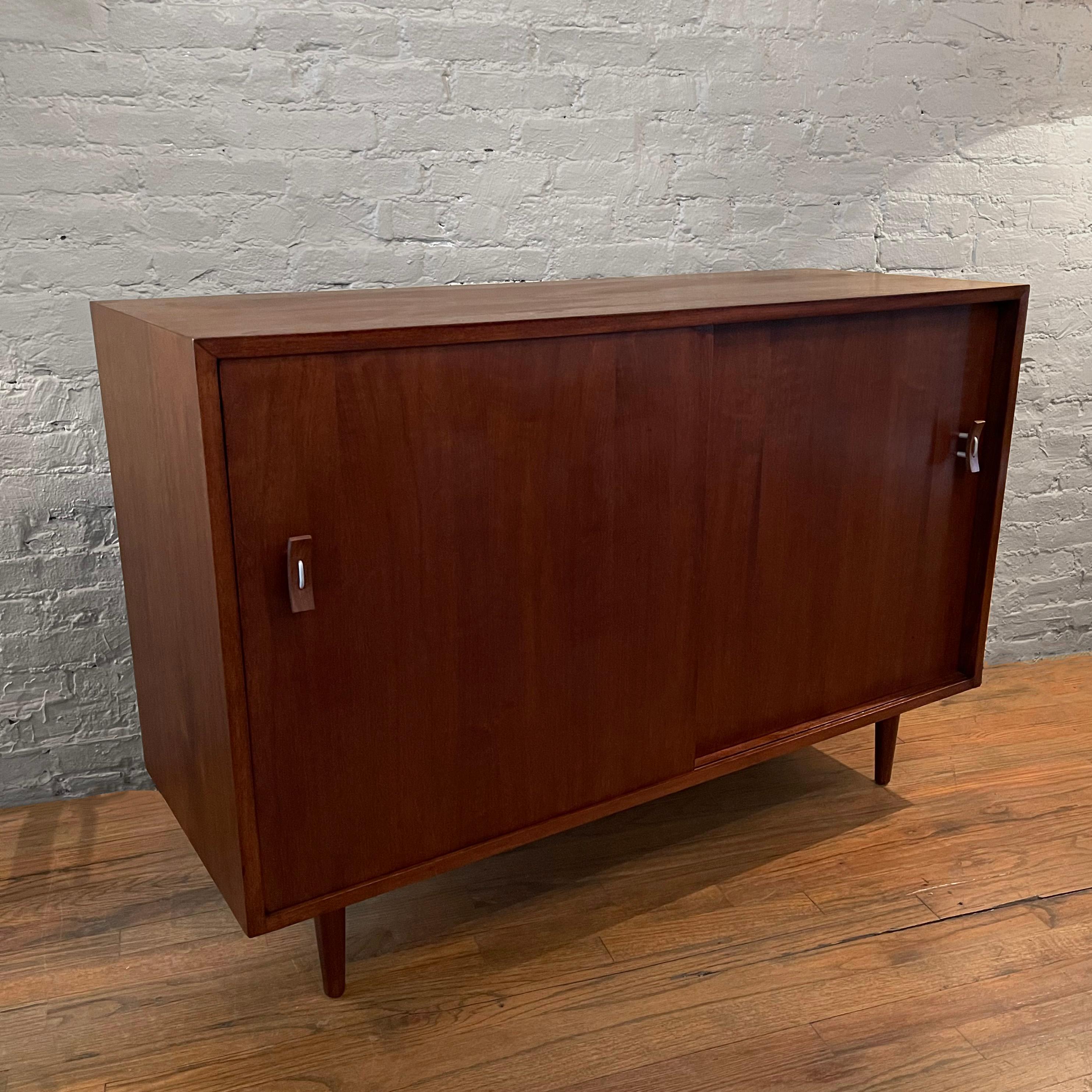 Mid-Century Modern Walnut Credenza by Stanley Young for Glenn of California