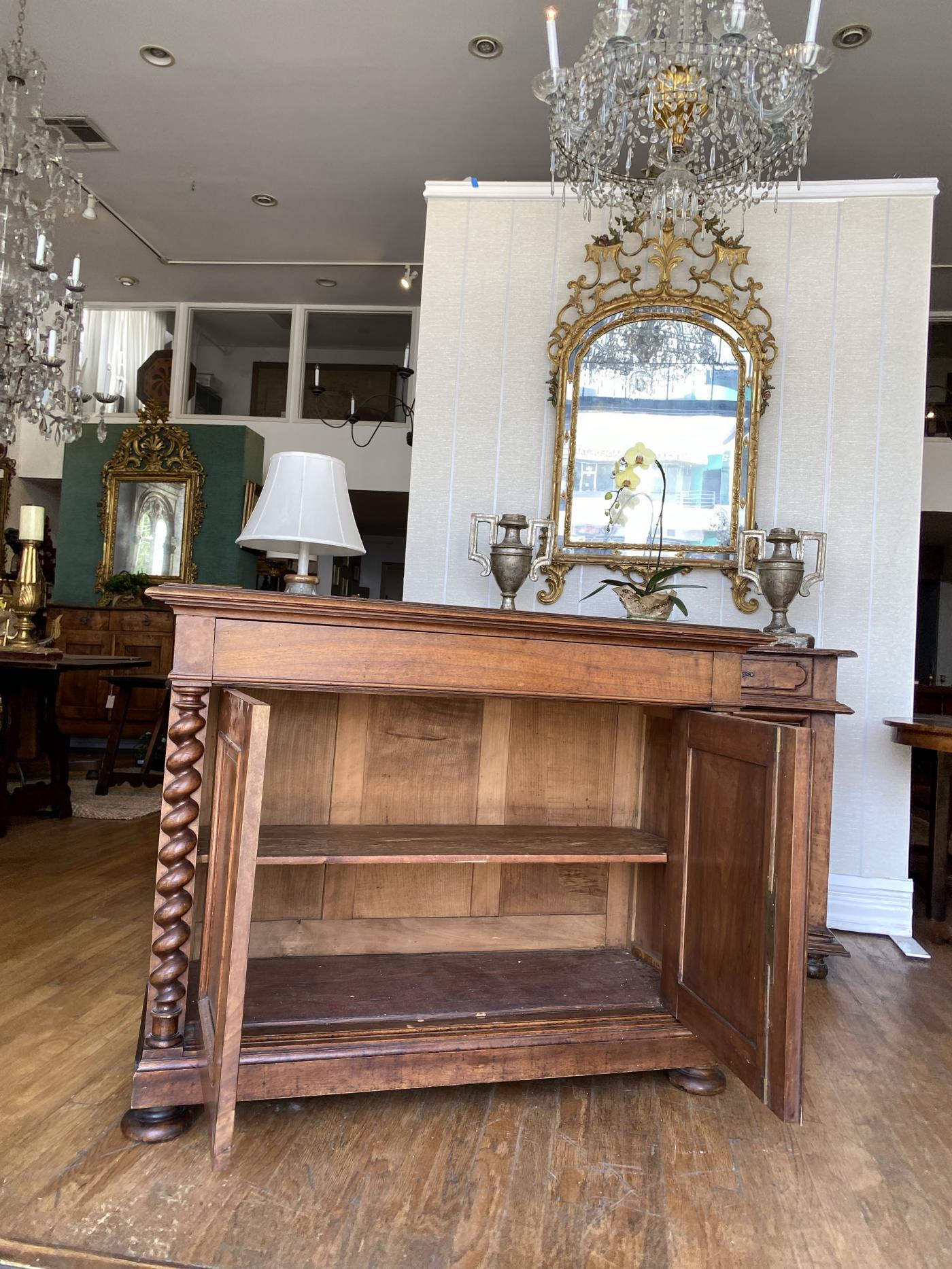 Crédence en noyer - Circa 1860 en vente 1