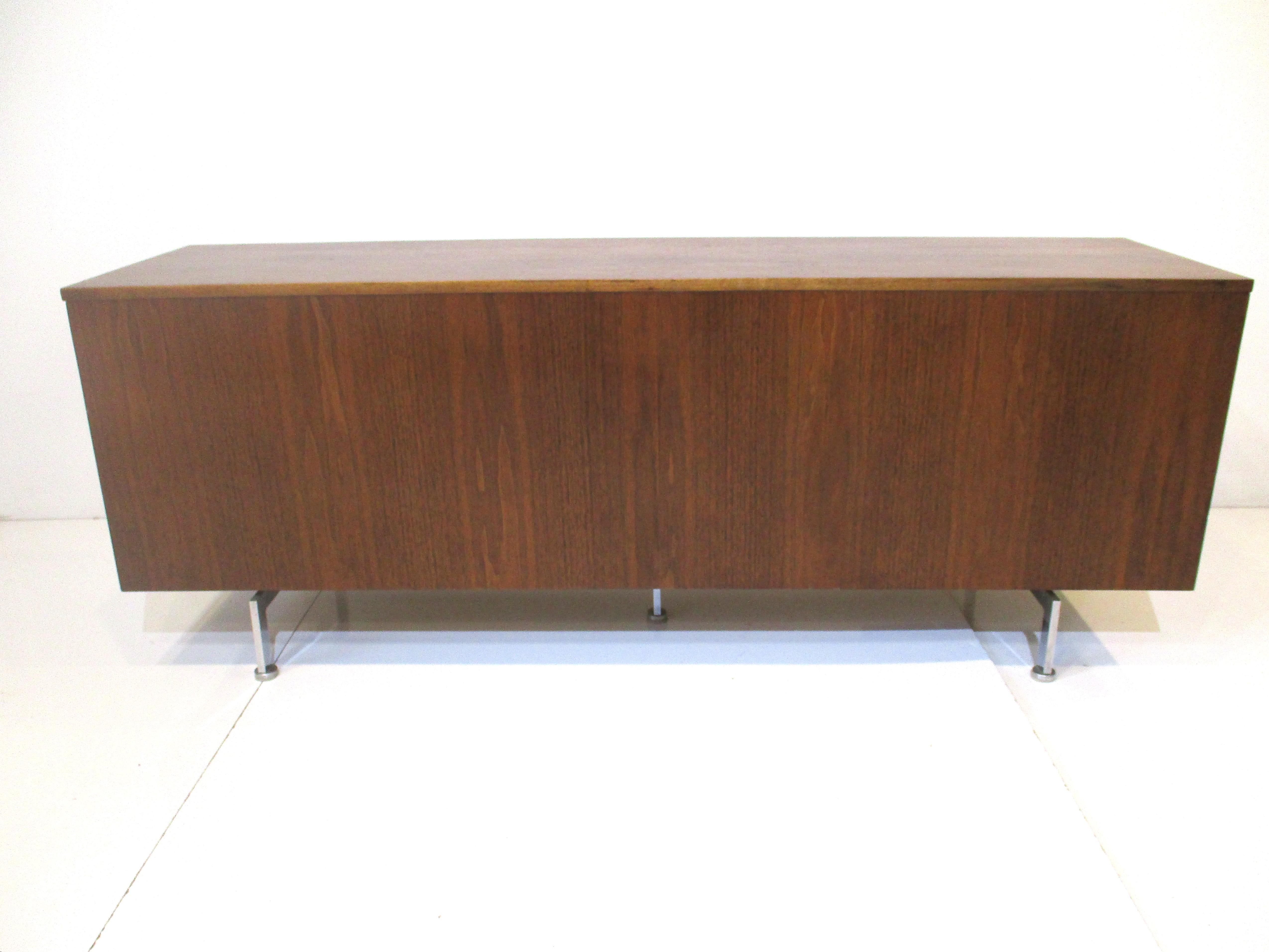 Walnut Credenza in the style of Knoll by Robert John 6