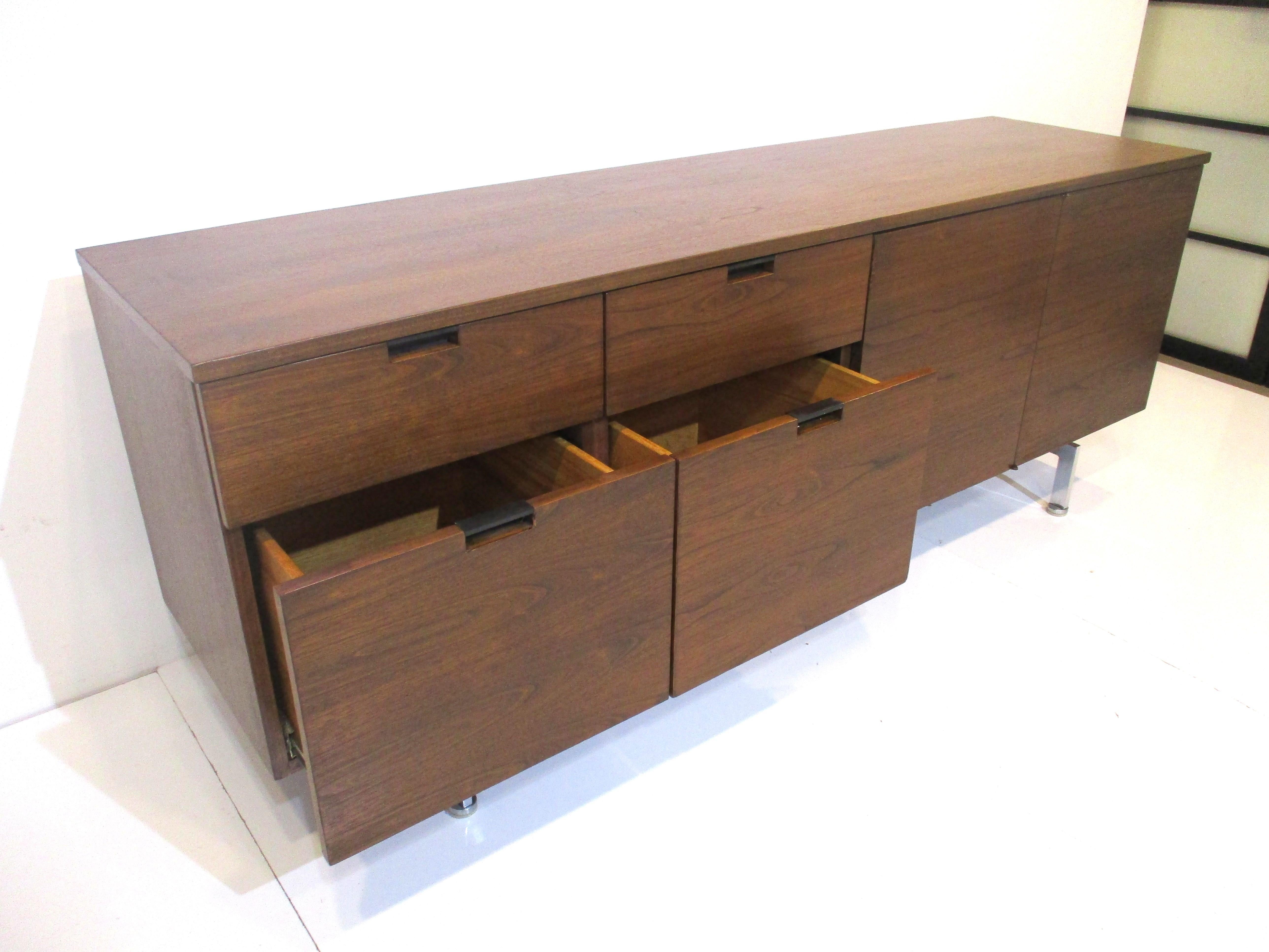 Walnut Credenza in the style of Knoll by Robert John 3